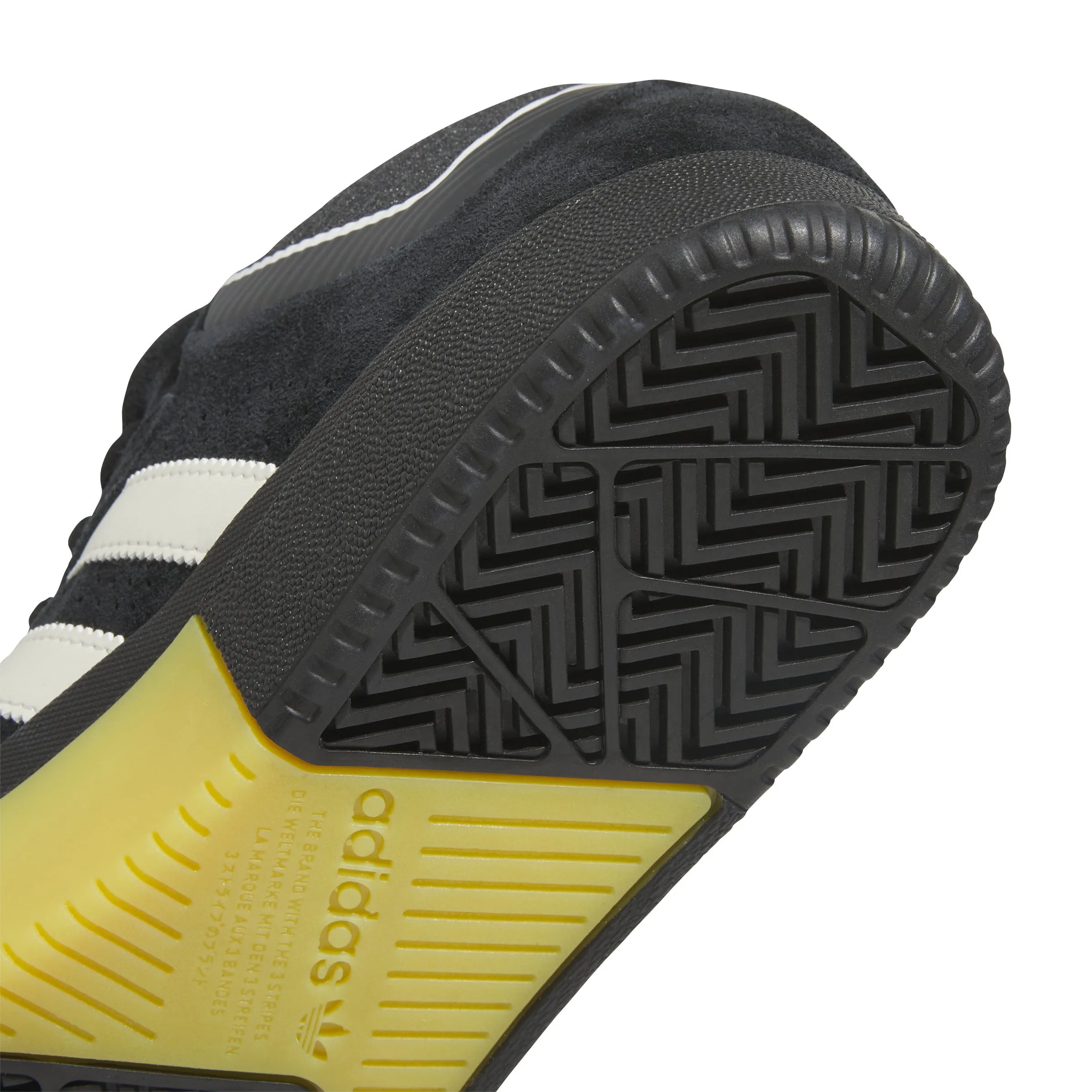 Adidas Lite Racer 3.0 Running Shoe Adidas - Tyshawn in Core Black/Zero Metallic/Spark