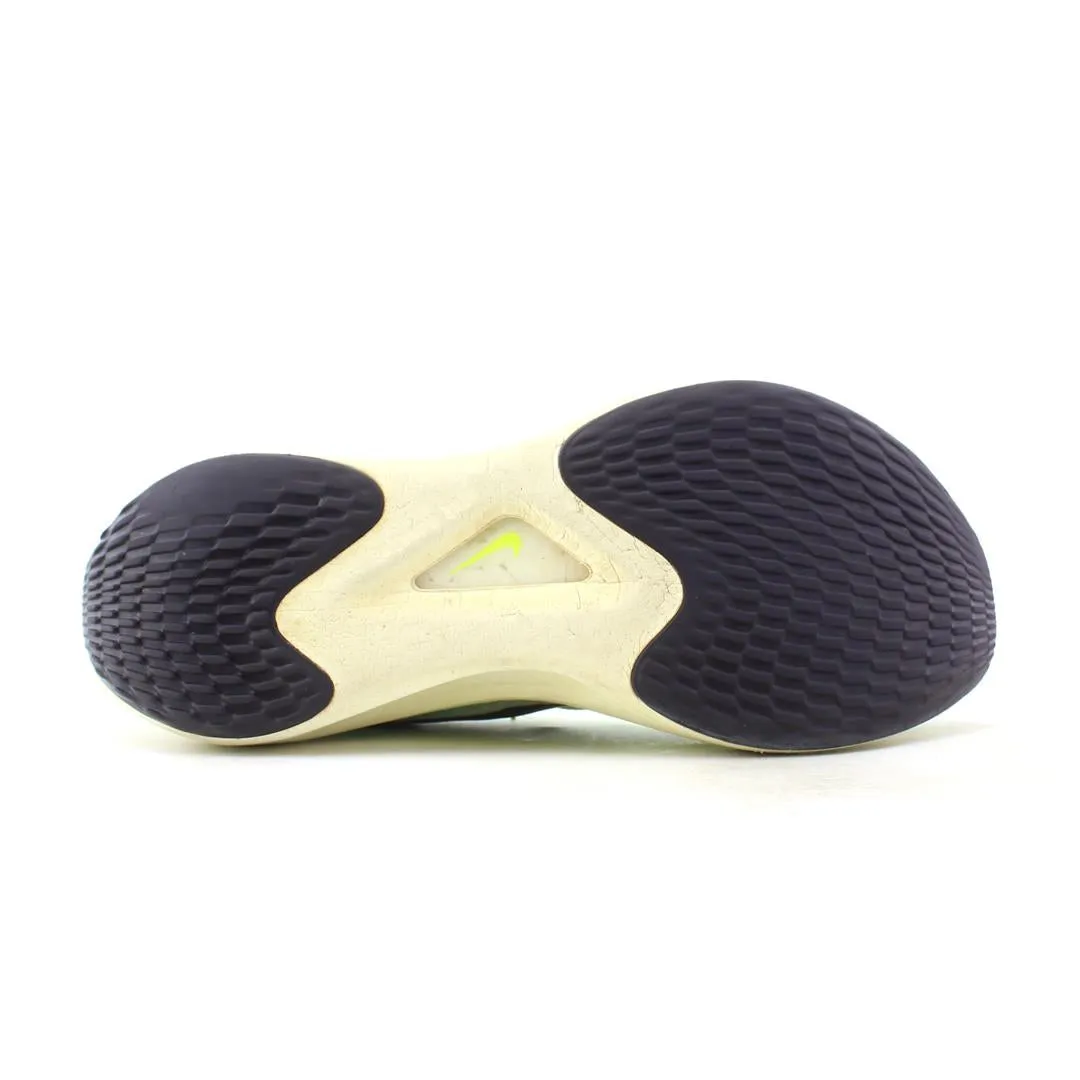 NIKE  ZOOM FLY 5 Oncloud Running Shoe