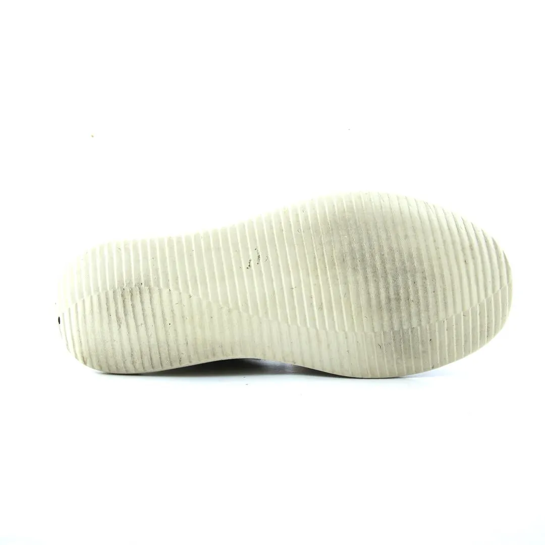 HEY DUDE . Zoom 2k Casual Shoes