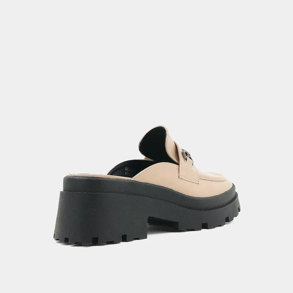 AUDRA Flat Walking Shoes