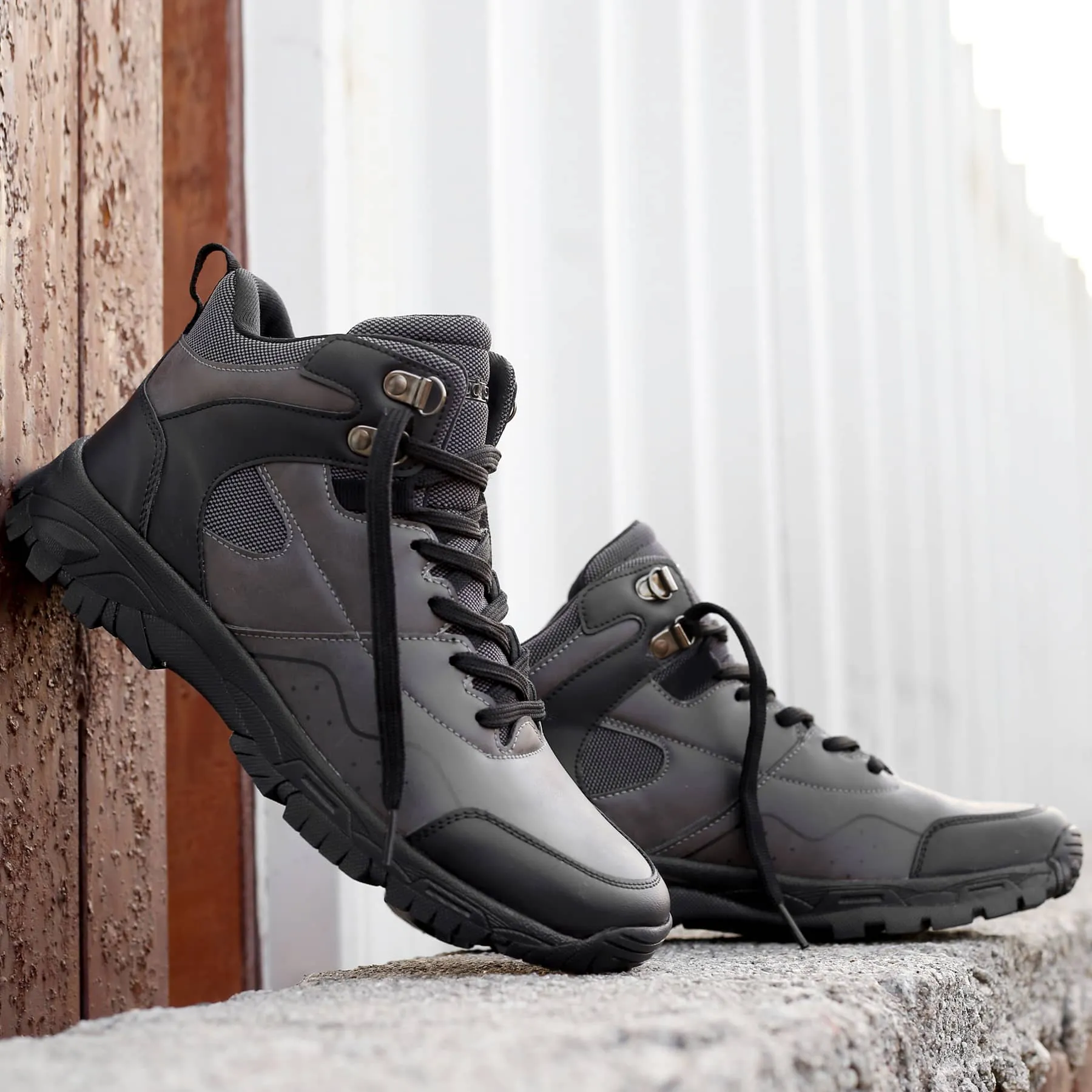 Bacca Bucci Alpine Hiking Shoes That Look Like Feet