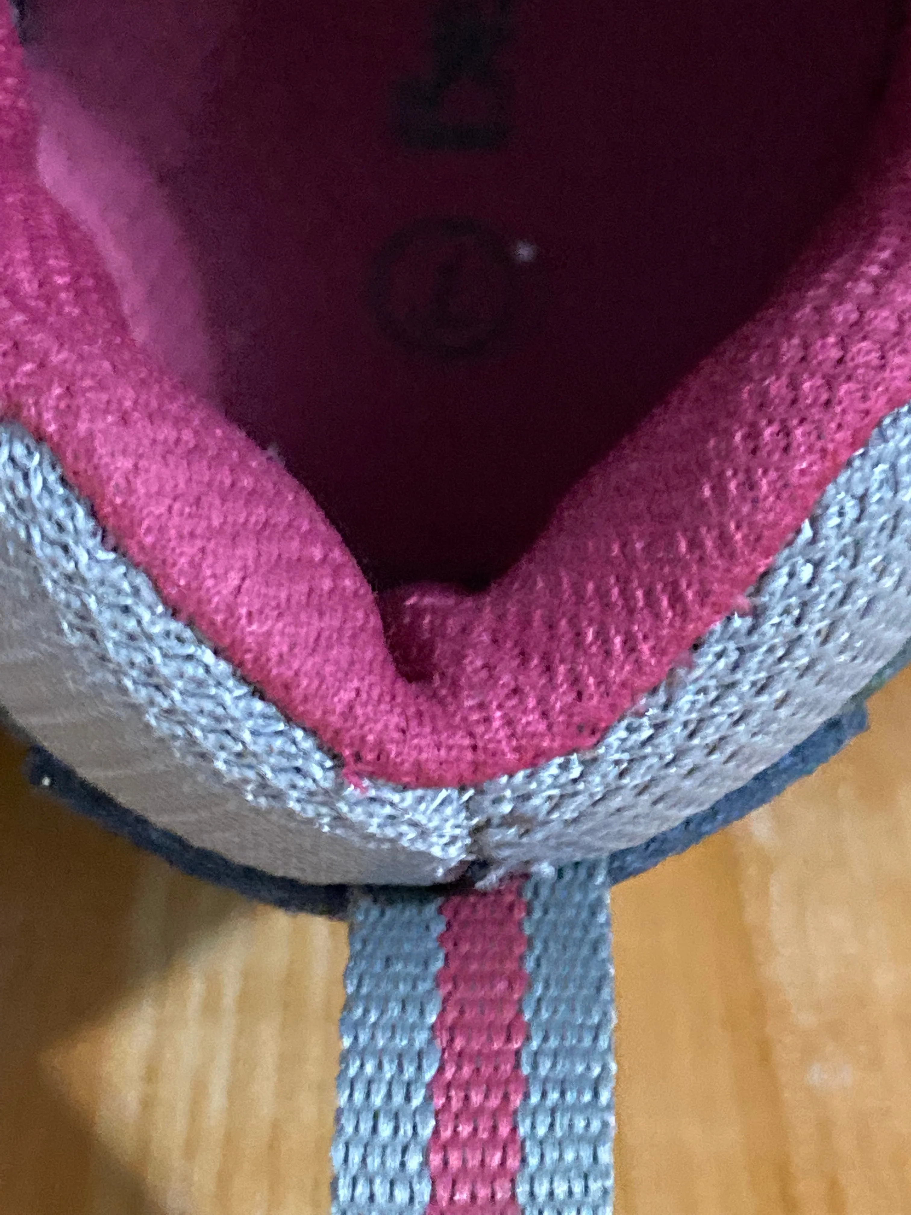 Best Trail Running Shoes For Heel Strikers BEARPAW JUNIPER LO Women Size 7 Suede & Mesh Trail Hiking Gray