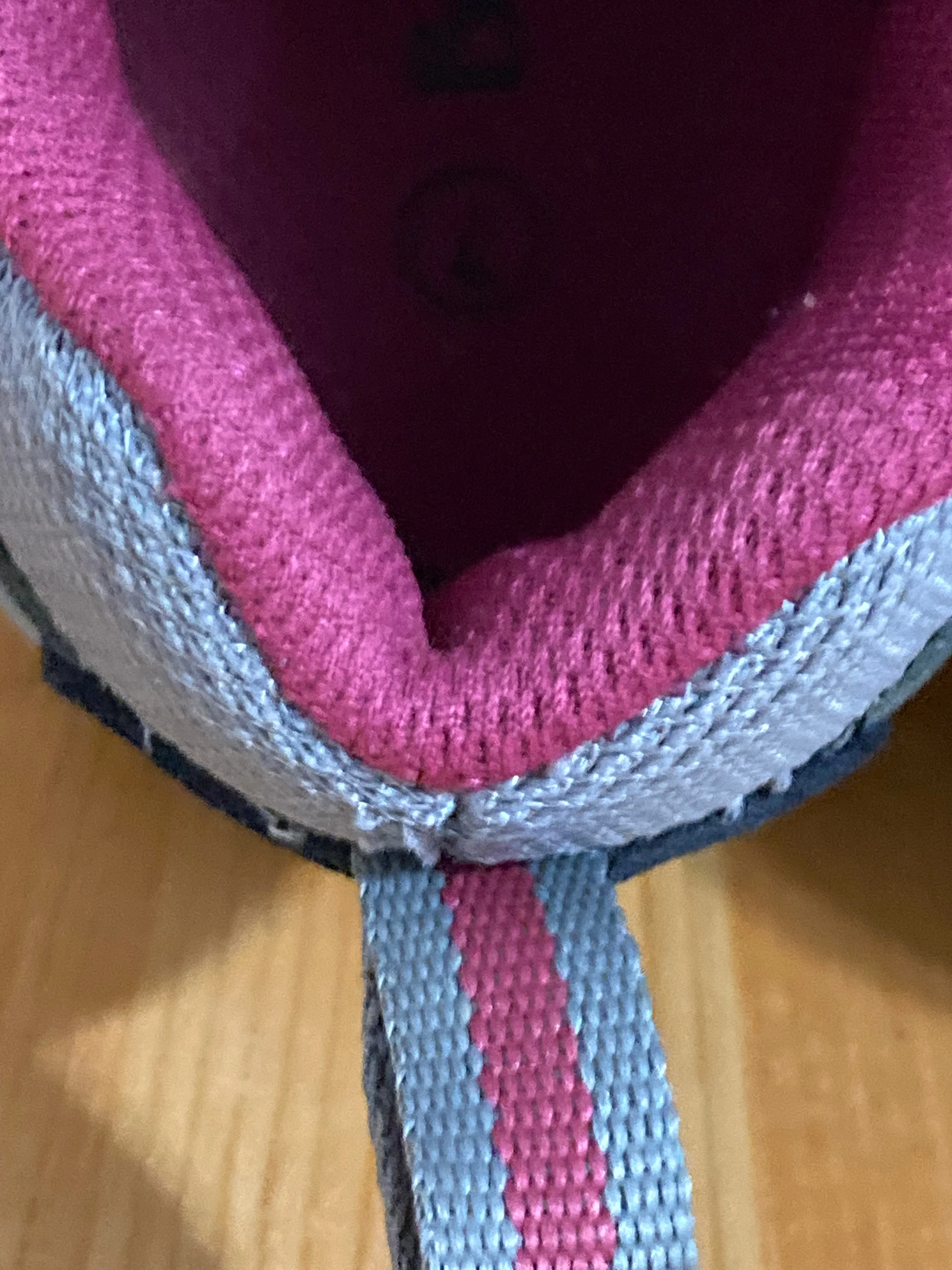 BEARPAW JUNIPER LO Women Size 7 Suede & Mesh Trail Hiking Gray Barefoot Trail Shoe