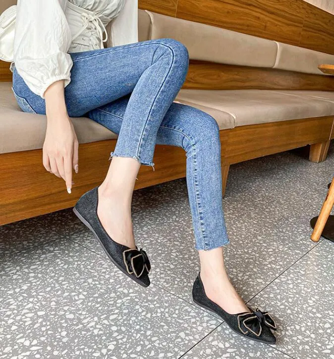Chicmy Women Flat Elegant Fashion Women Flat Fashion Ballet Shoes Big Bow Tie Pointed Toe Flats Shoes Lady Shiny Flat Flats Footwear Shoes