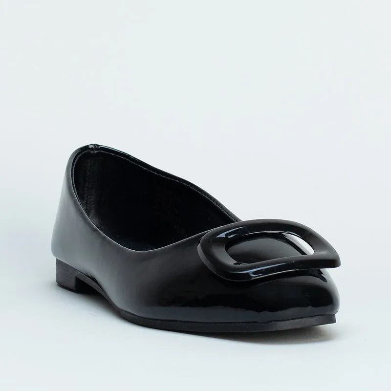 Pump with Trim Detail _ 161176 Closed Shoes