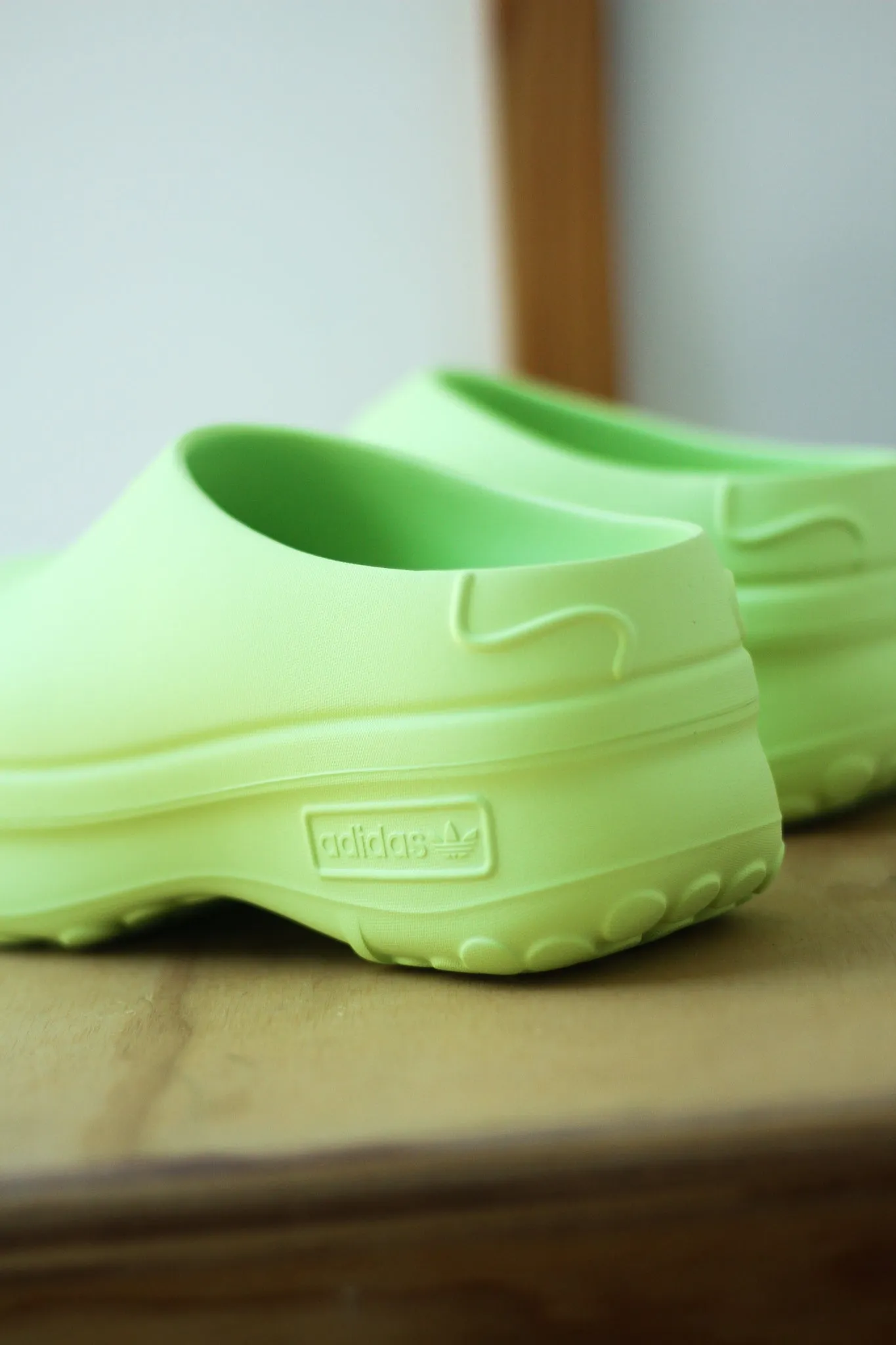 W STAN SMITH MULE "LUCID LEMON" Adidas Yeezy Like Shoes