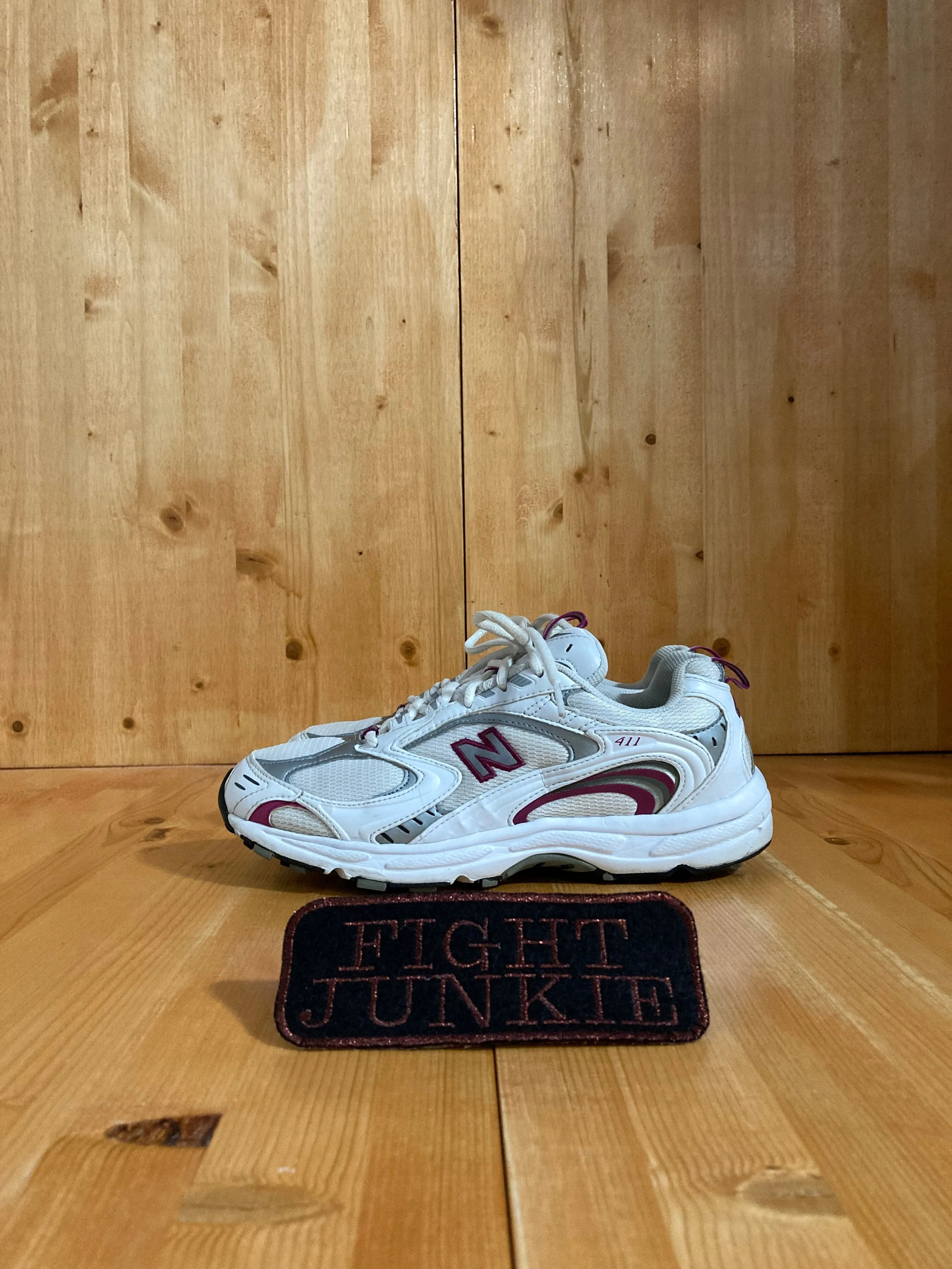 Youth New Balance Cleats Baseball NEW BALANCE 411 Women Size 9B Running Training Shoes Sneakers White