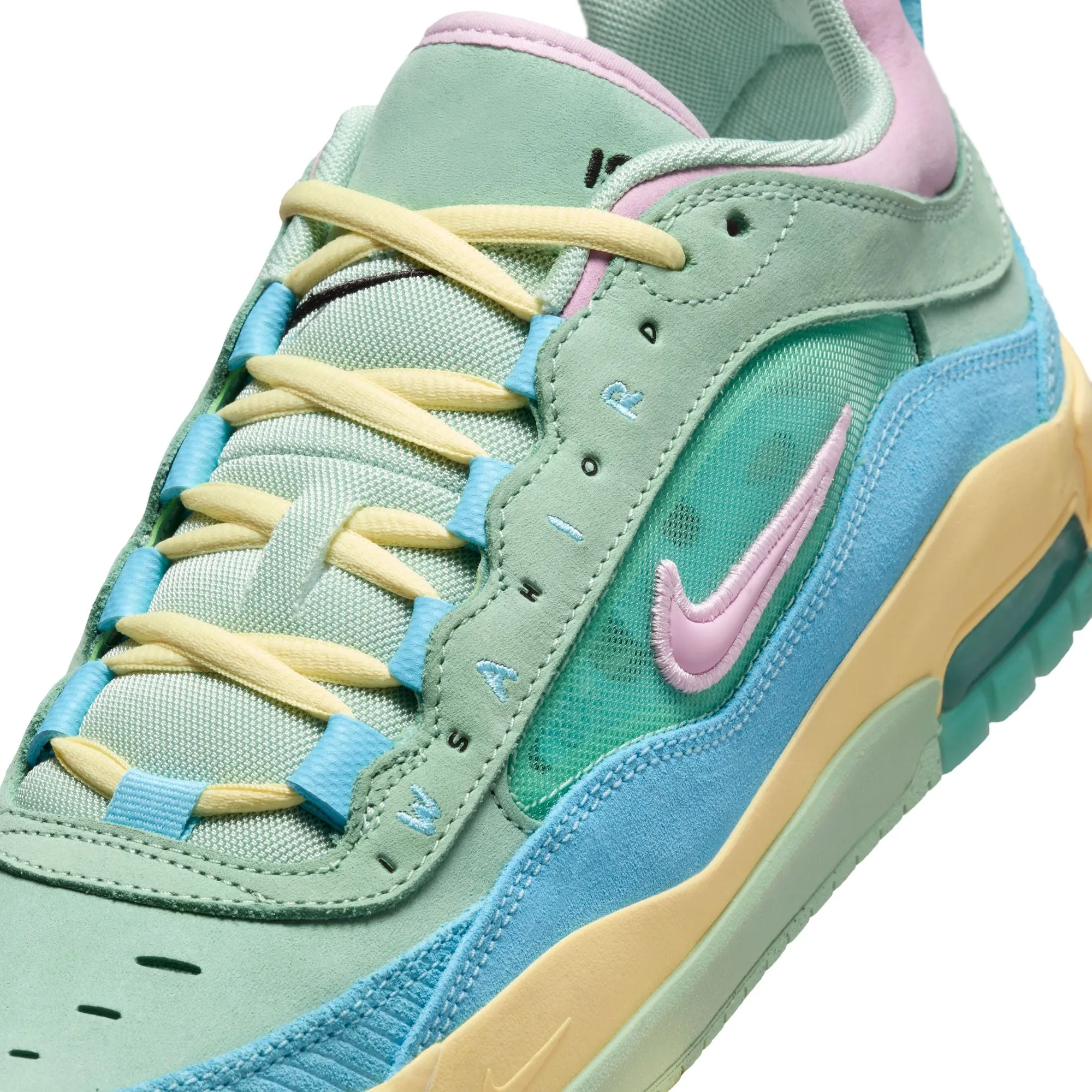 NIKE SB ISHOD 2 VERDY AIR MAX BLUE GAZE / LT ARCTIC PINK-ENAMEL GREEN Asics Superblast Shoes