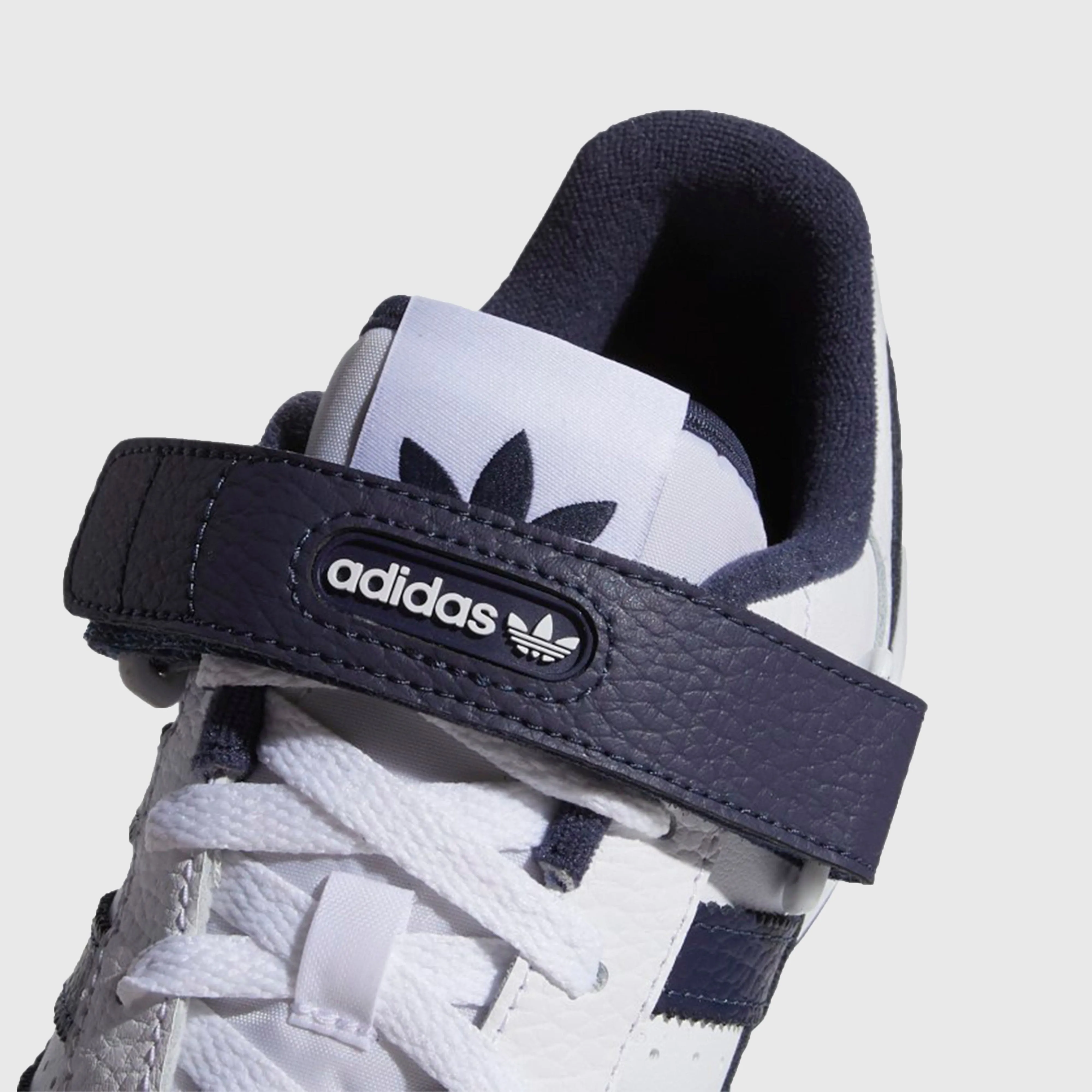 Formotion Adidas Shoes Adidas Forum Low - Cloud White / Shadow Navy / Cloud White