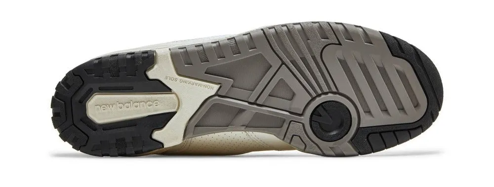 New Balance 550 'Cream/Black' New Balance 847 Women's