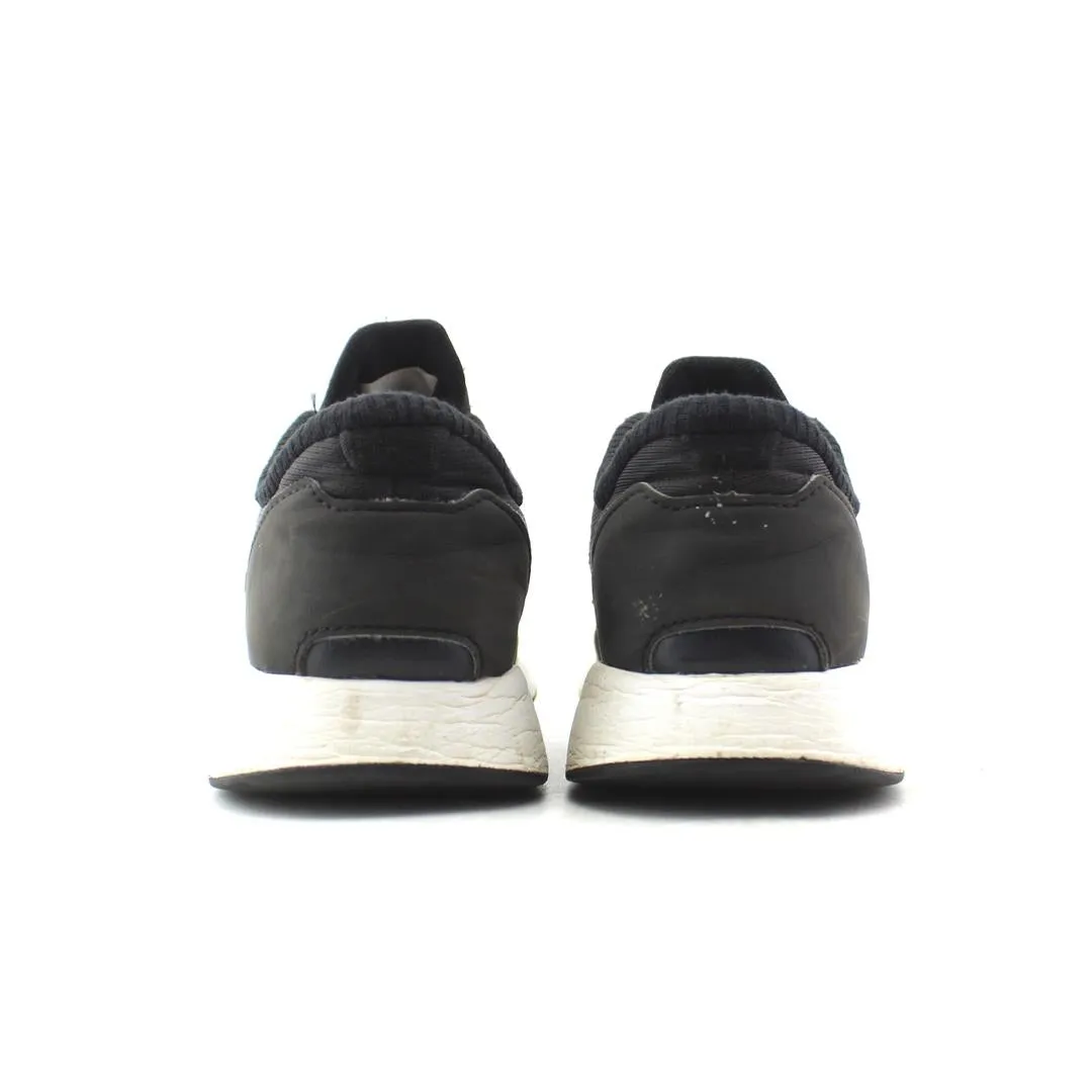 Ultra Lightweight Running Shoes NEW BALANCE 24 COMFORT