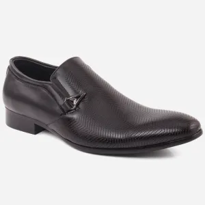 Best Shoes Flat Footed People Men JAC Shaded Perforated textured Upper Buckle Formal Shoes