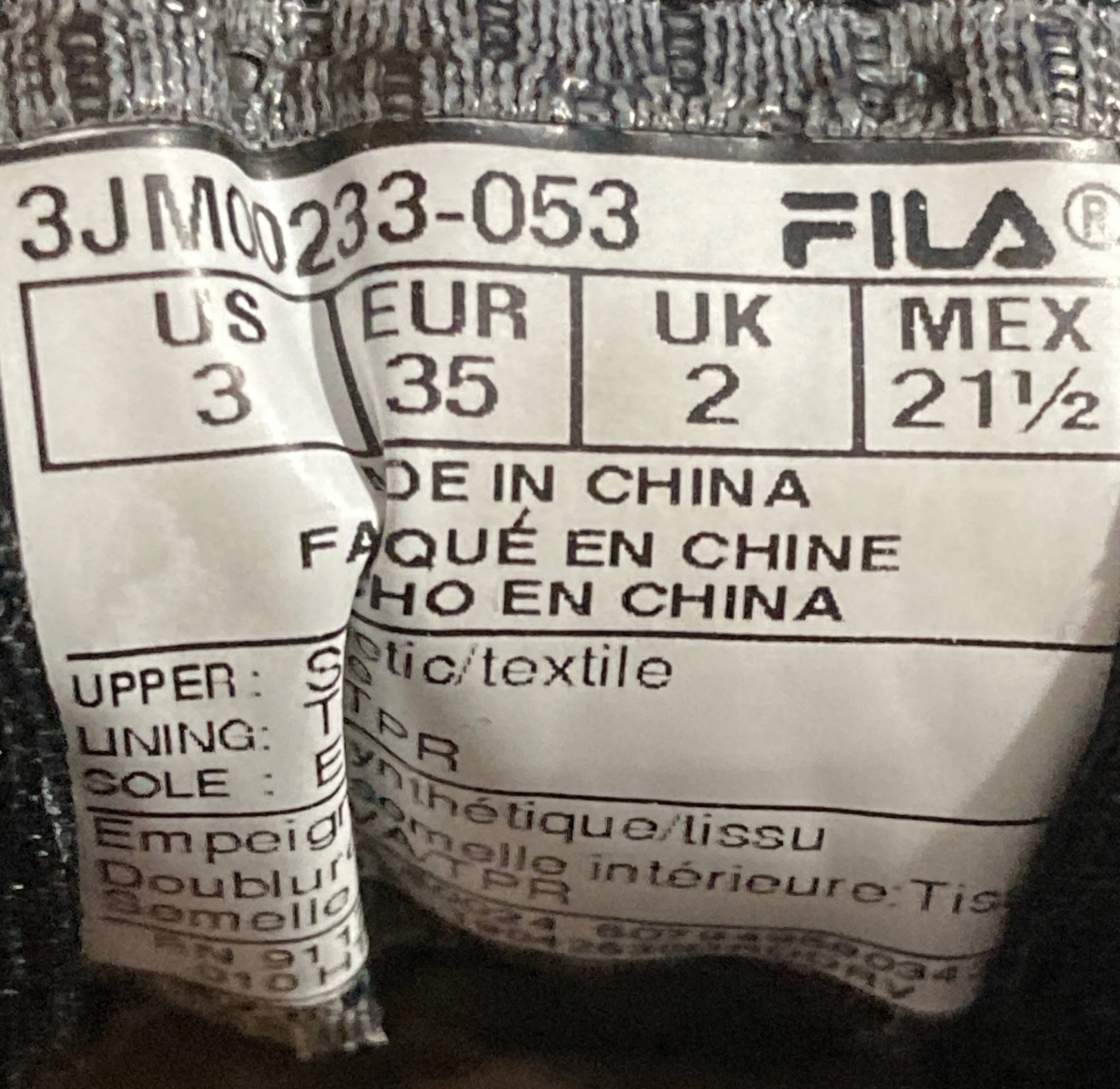 FILA AT PEAKE 21 Youth Size 3Y Trail Shoes Sneakers Gray & Black 3JM00233-053 Trail Runnig Shoe