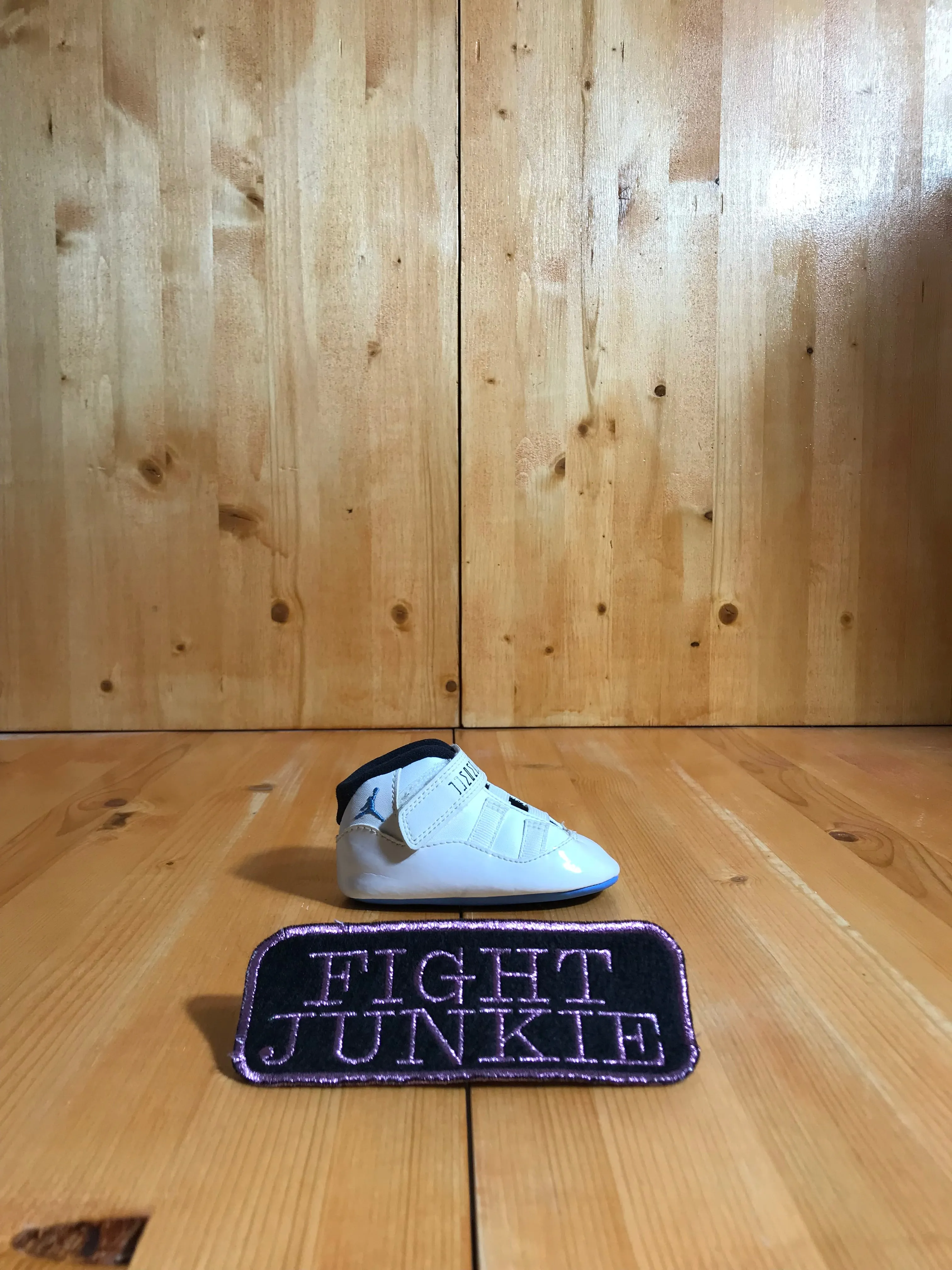 AMPUTEE NIKE AIR JORDAN XI 11 Infant Baby Size 3C Leather UNC Legend Crib Shoe Sneaker Right Only White Blue 378049-117 Asics Custom Made Shoes