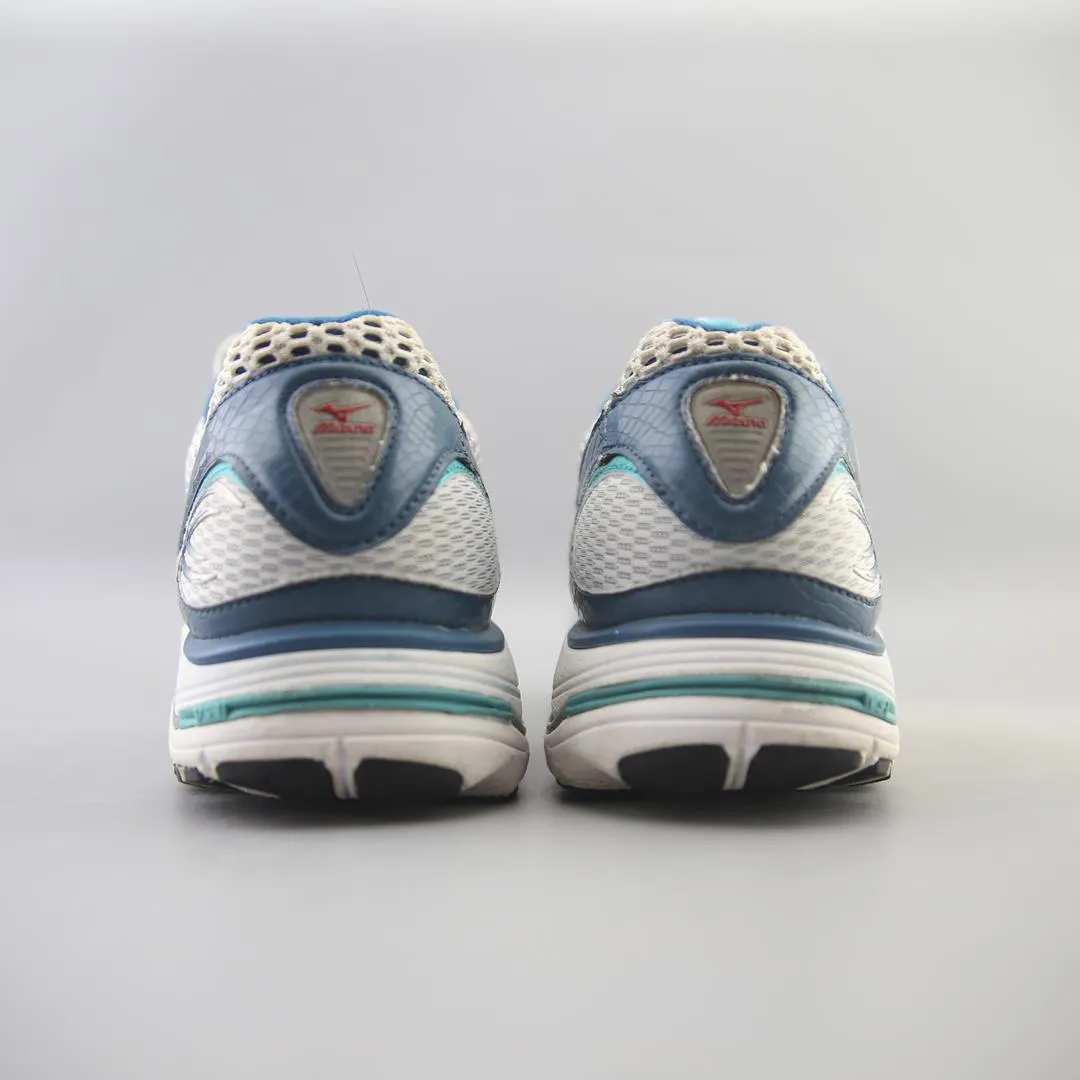 MIZUNO  WAVE RIDER 14 On Running Cloudaway Shoes