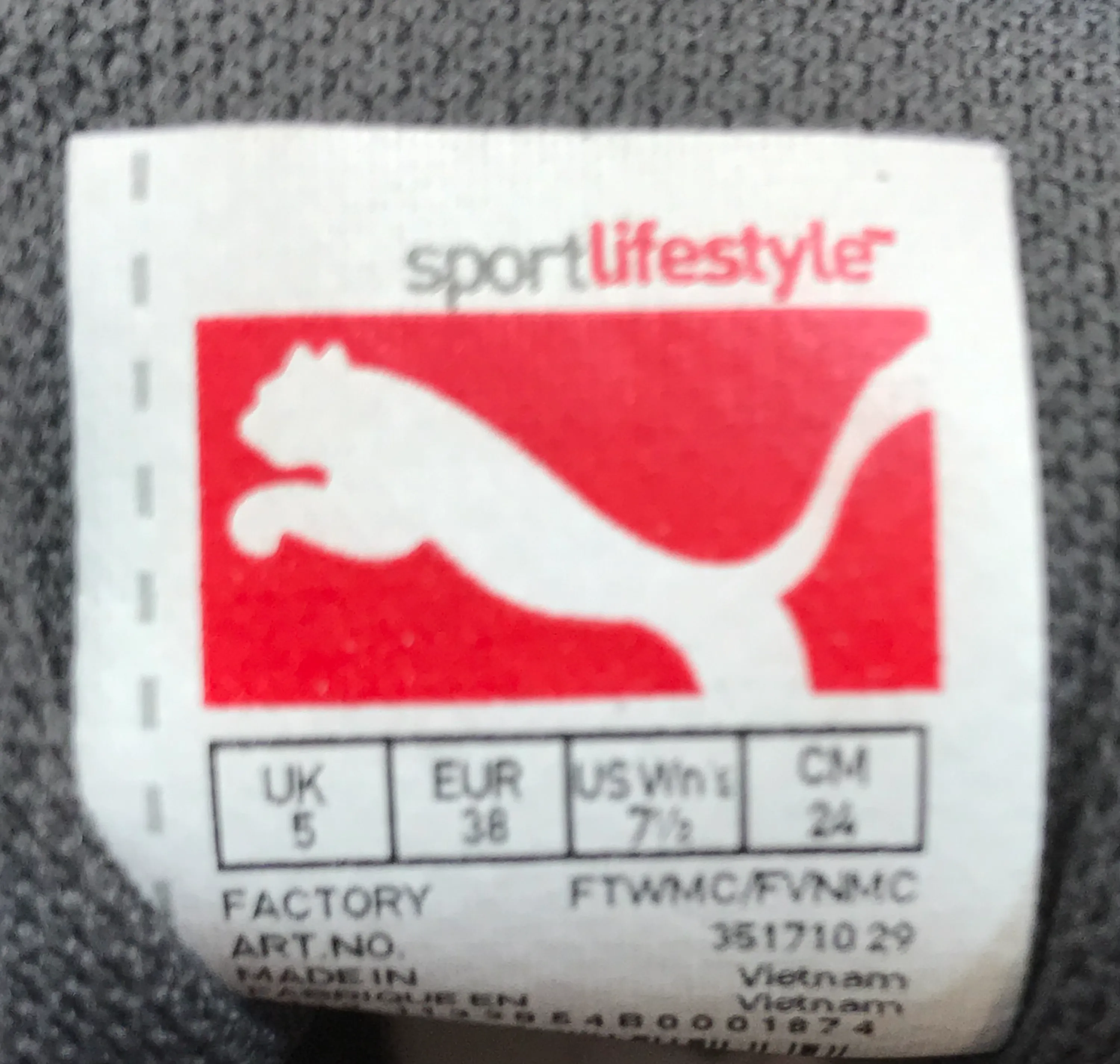 PUMA SPORT LIFESTYLE Womens Size 7.5 Leather Athletic Shoes Sneakers Throwback Asics Shoes