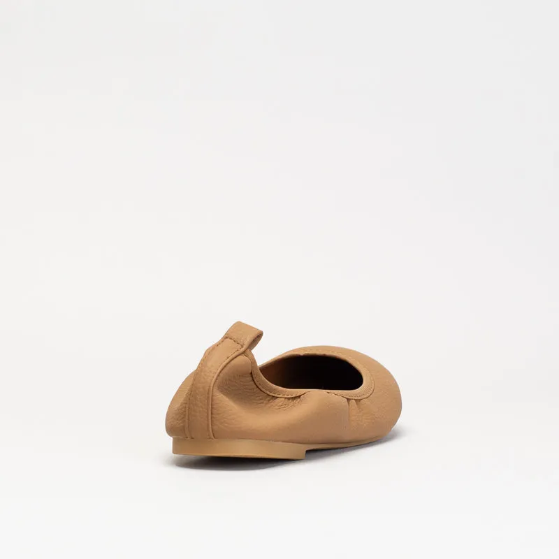 Time And Tru Shoes Flats Unreal Women Square Toe Scrunch Pump _ 150836