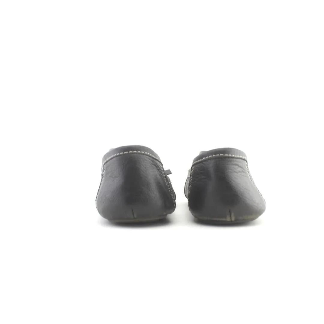 ISAAC MIZRAHI . Flat Squat Shoes