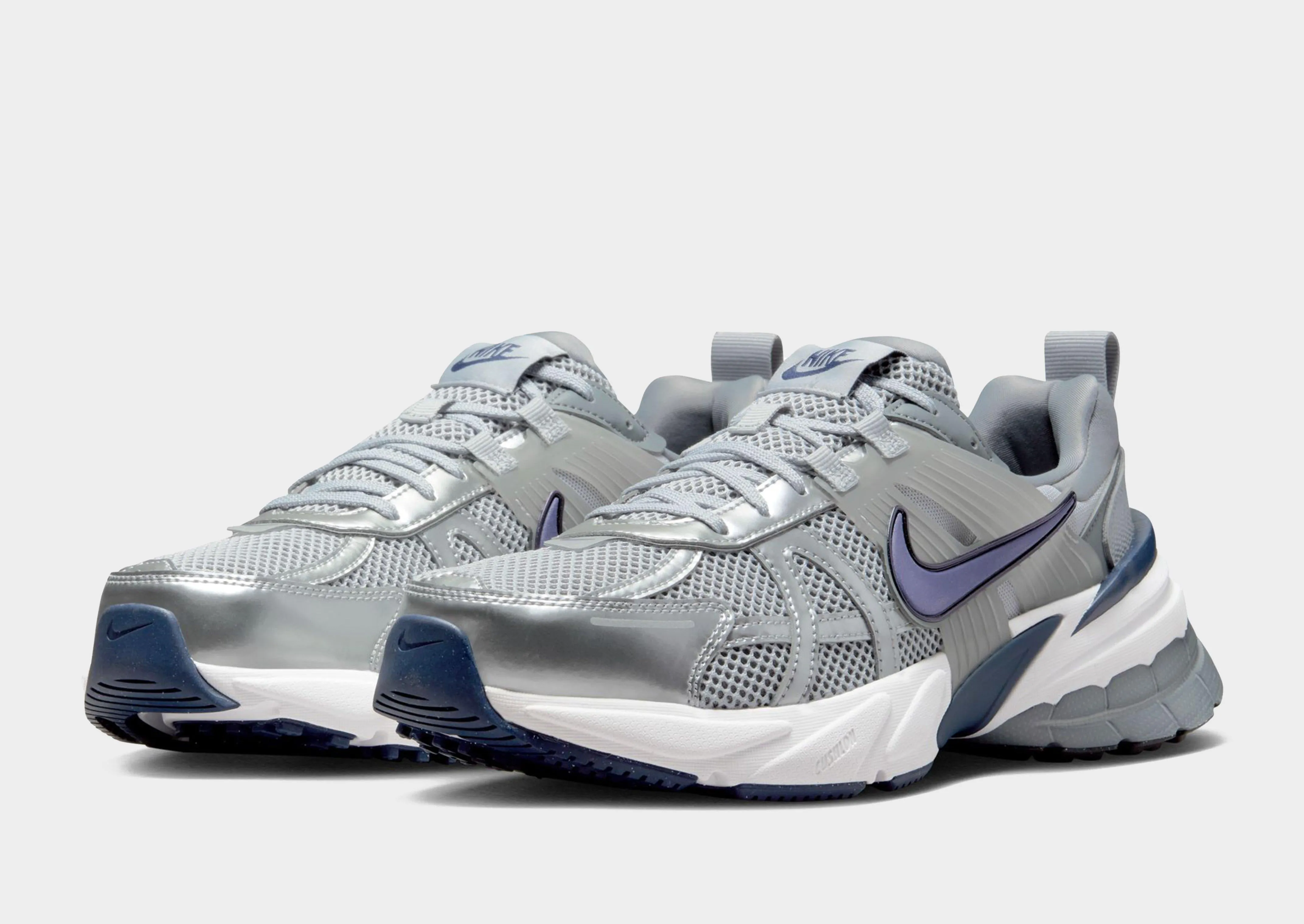 V2K Run Asics Shoes Weight