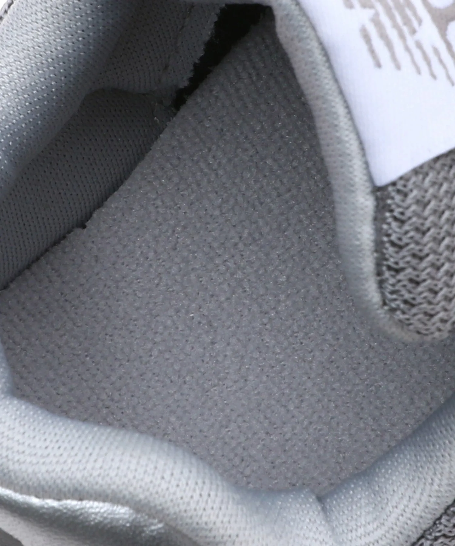 IZ996GR3 New Balance 990v6 Castlerock Moonrock