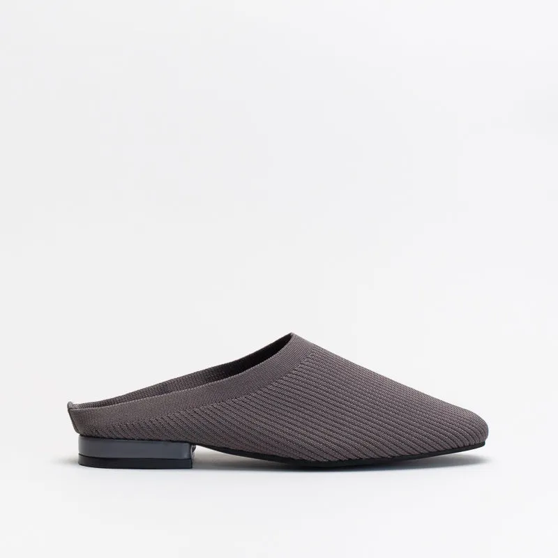 Skinny Jeans And Flat Shoes Unreal Women Knit Slip On Mule _ 148294