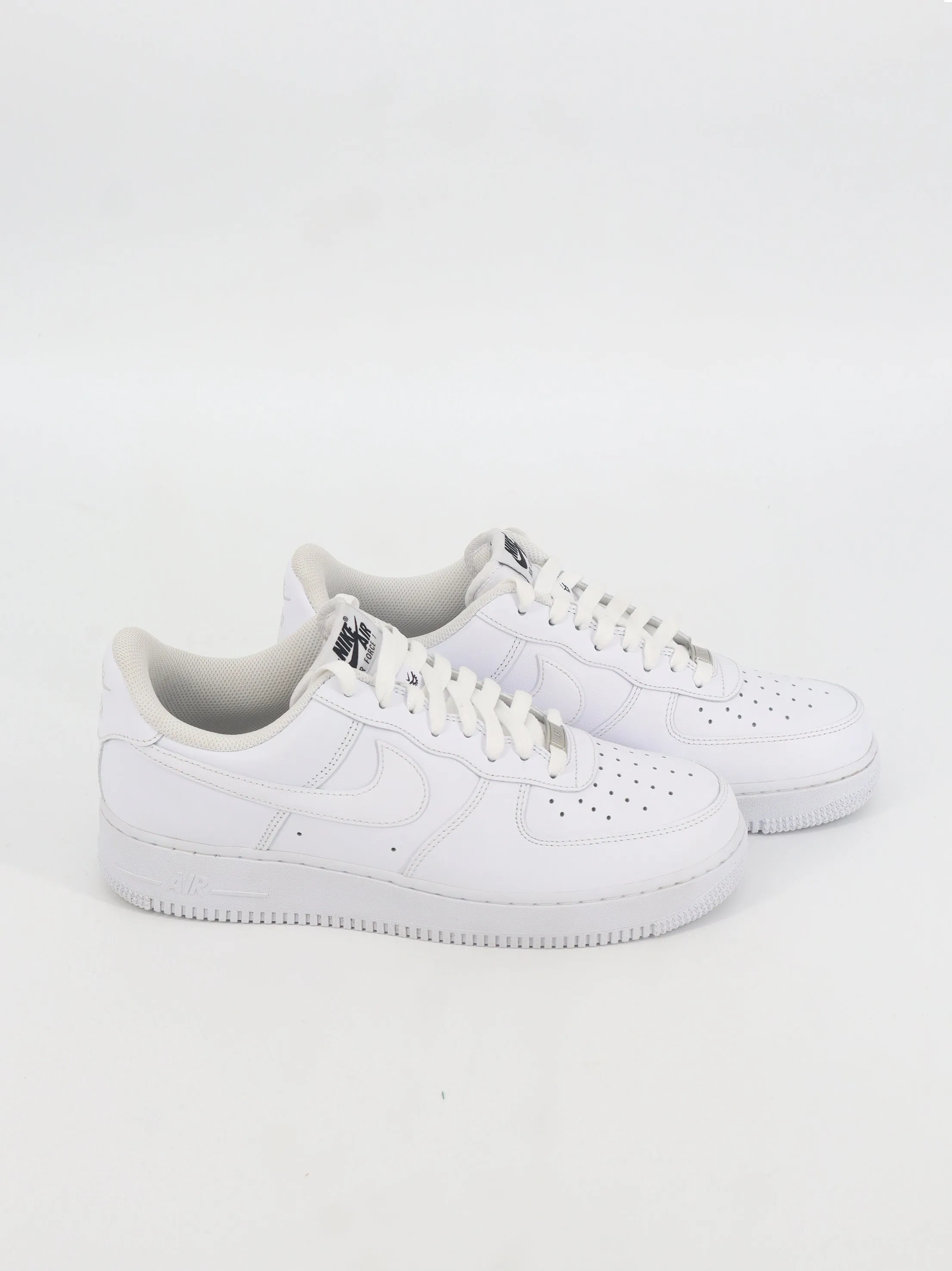 Men's Brand Logo Embroidered Sneakers,White Blazer Low '77 Vintage Casual Shoes