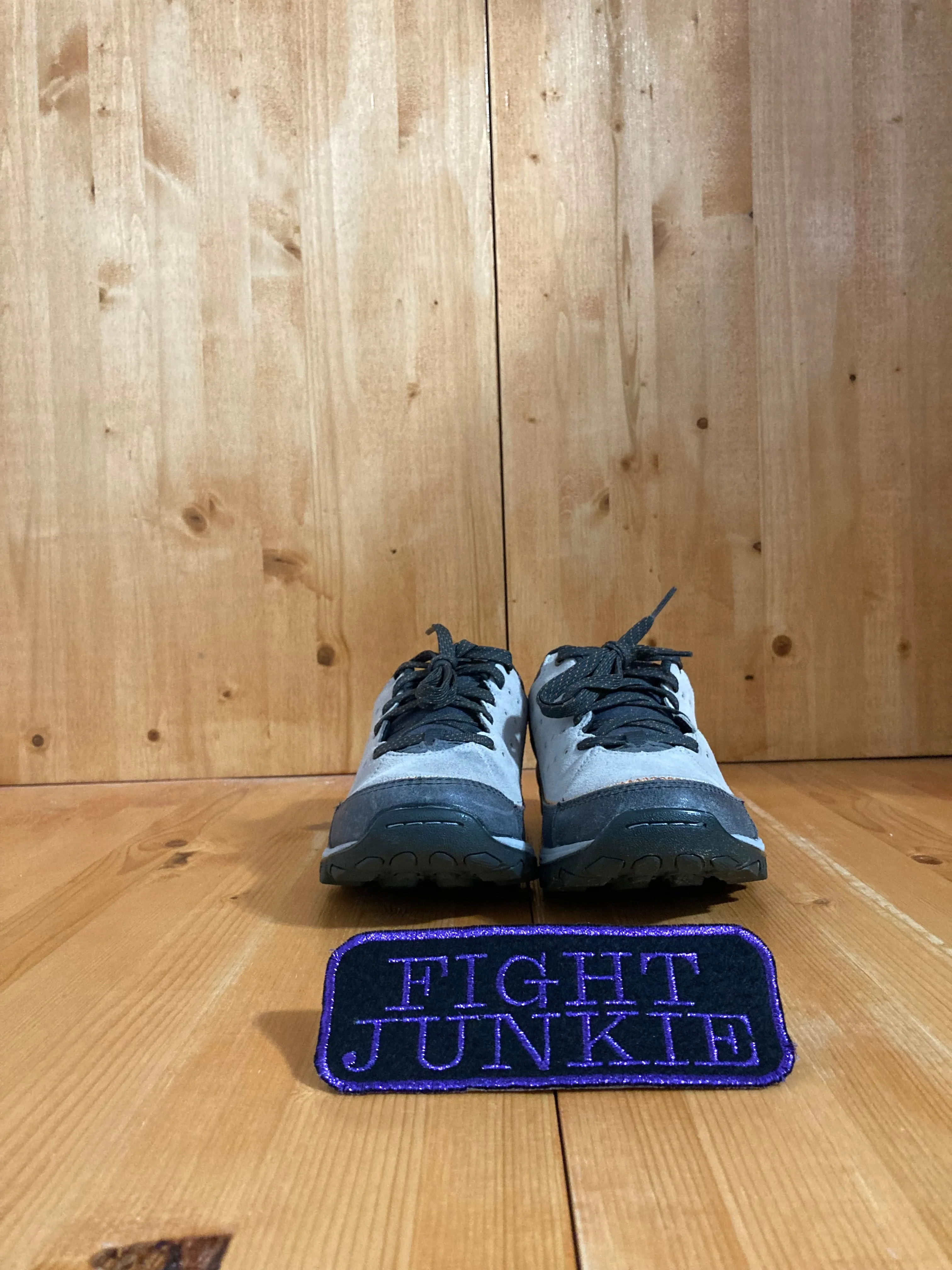 NEW BALANCE 610 Women Size 8.5B Trail Hiking Suede Shoes Sneakers Tan WW610GR Runners World Trail