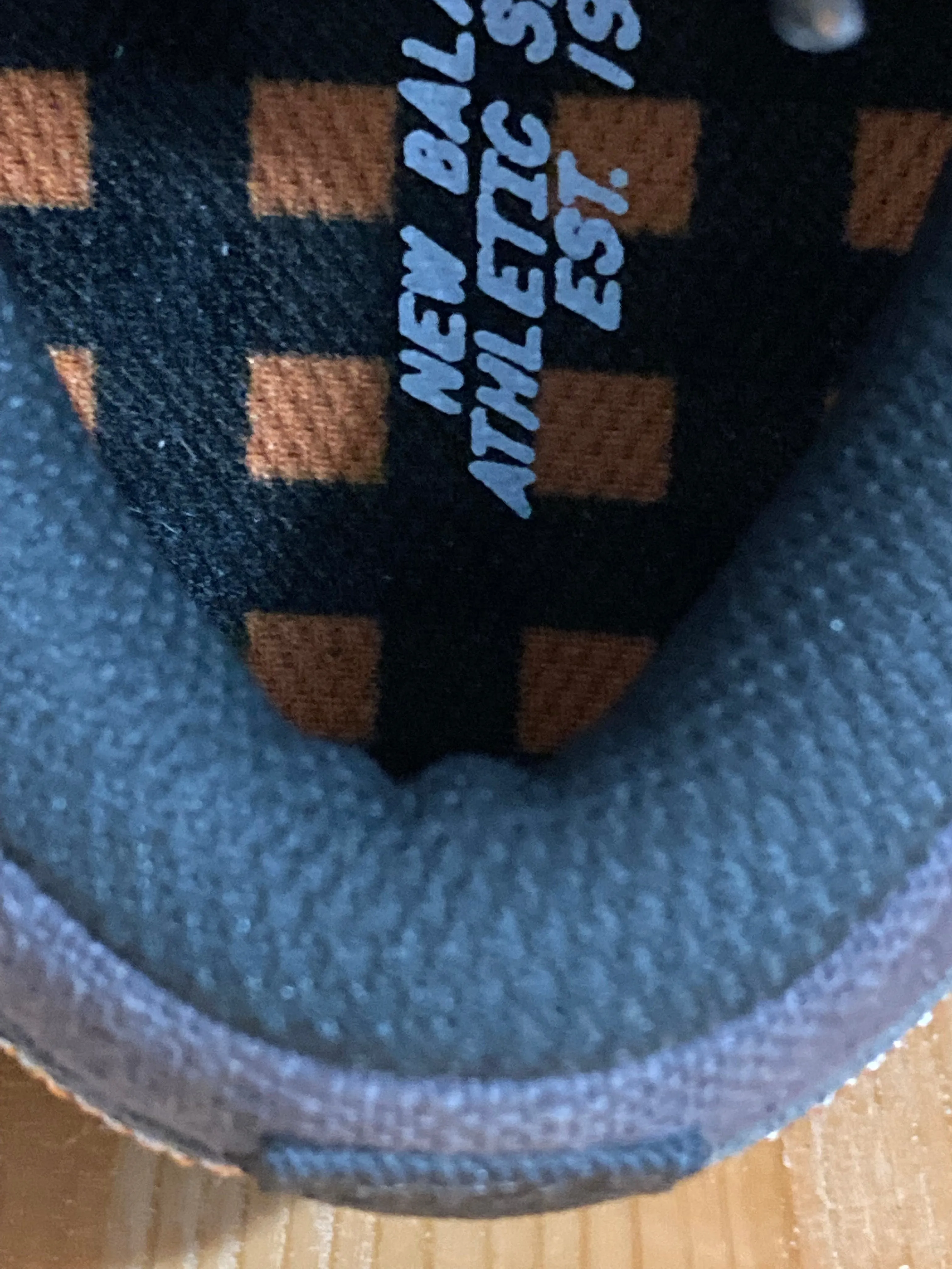 NEW BALANCE 610 Women Size 8.5B Trail Hiking Suede Shoes Sneakers Tan WW610GR Trail Running Shoes For Daily Use