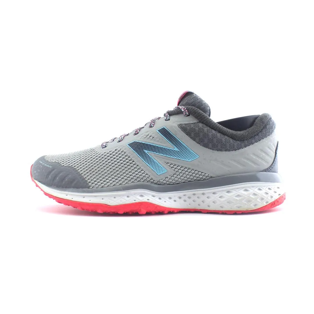 NEW BALANCE  620V3 Moon Running Shoes