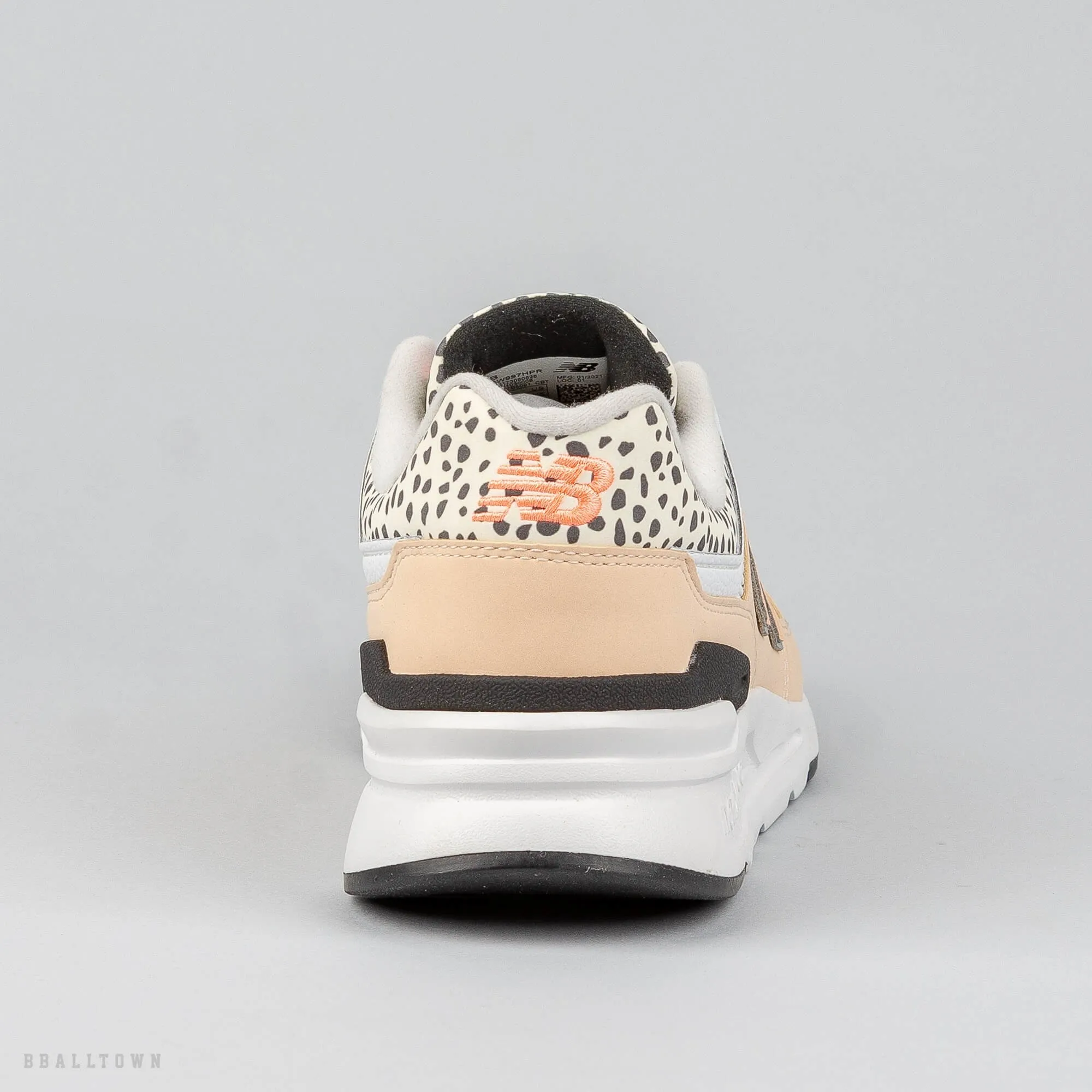 New Balance Orange Sneakers NEW BALANCE CW997HPR LIGHT PINK