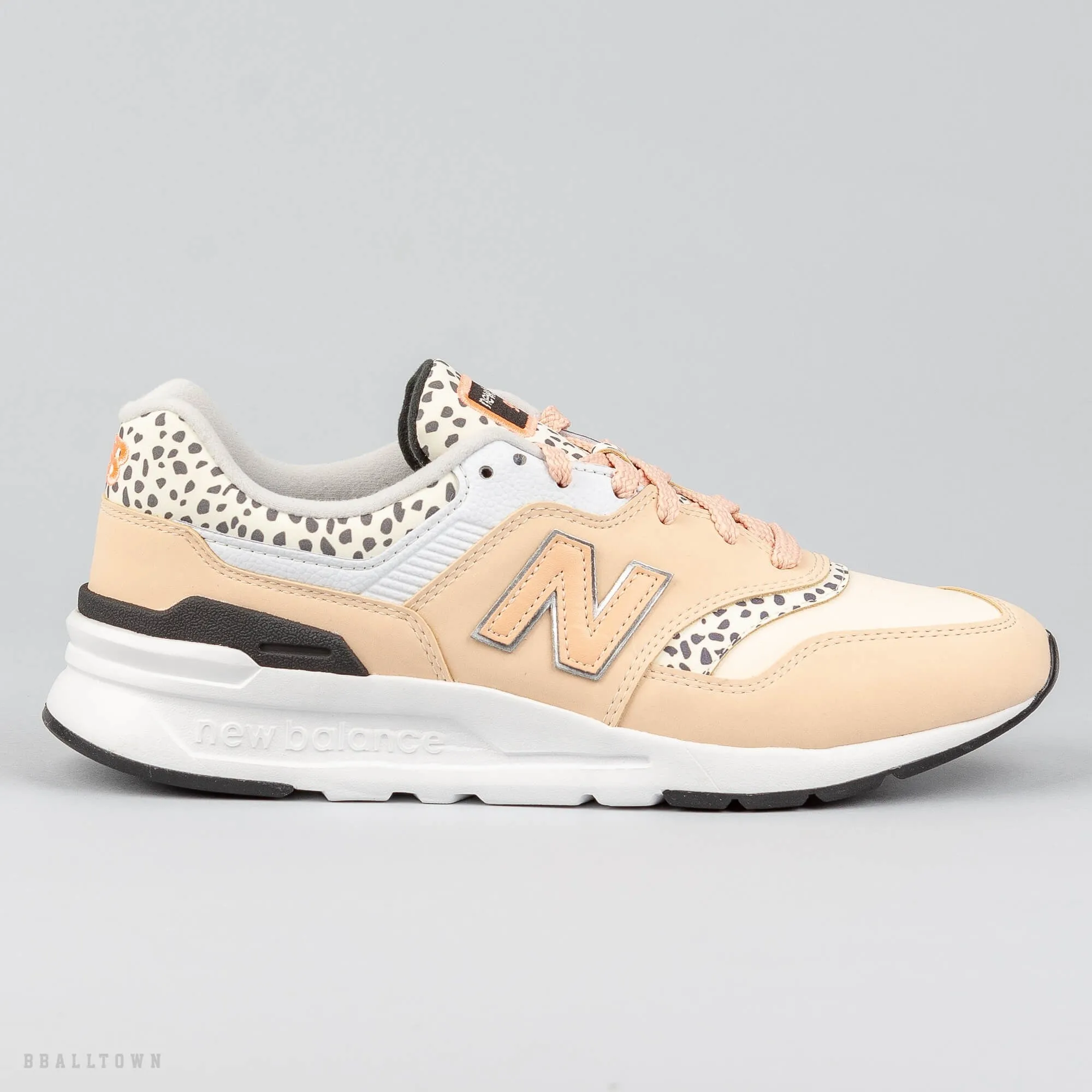 New Balance 574 Style NEW BALANCE CW997HPR LIGHT PINK