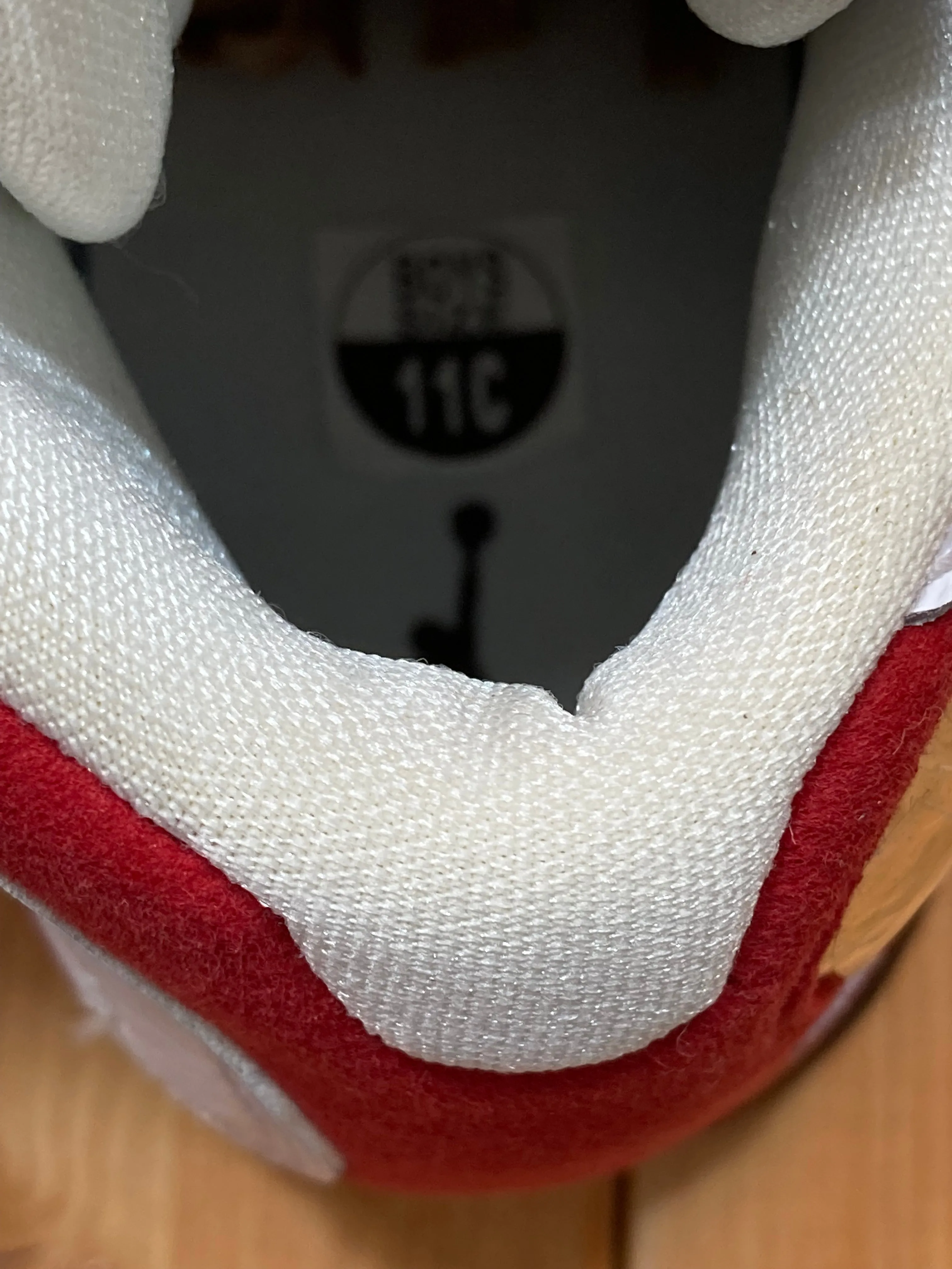 Asics Off Road Running Shoes NEW! HTF NIKE AIR JORDAN 13 XIII RETRO OG CHICAGO Kids Size 11C Leather Shoes Sneakers White Red 414575-122