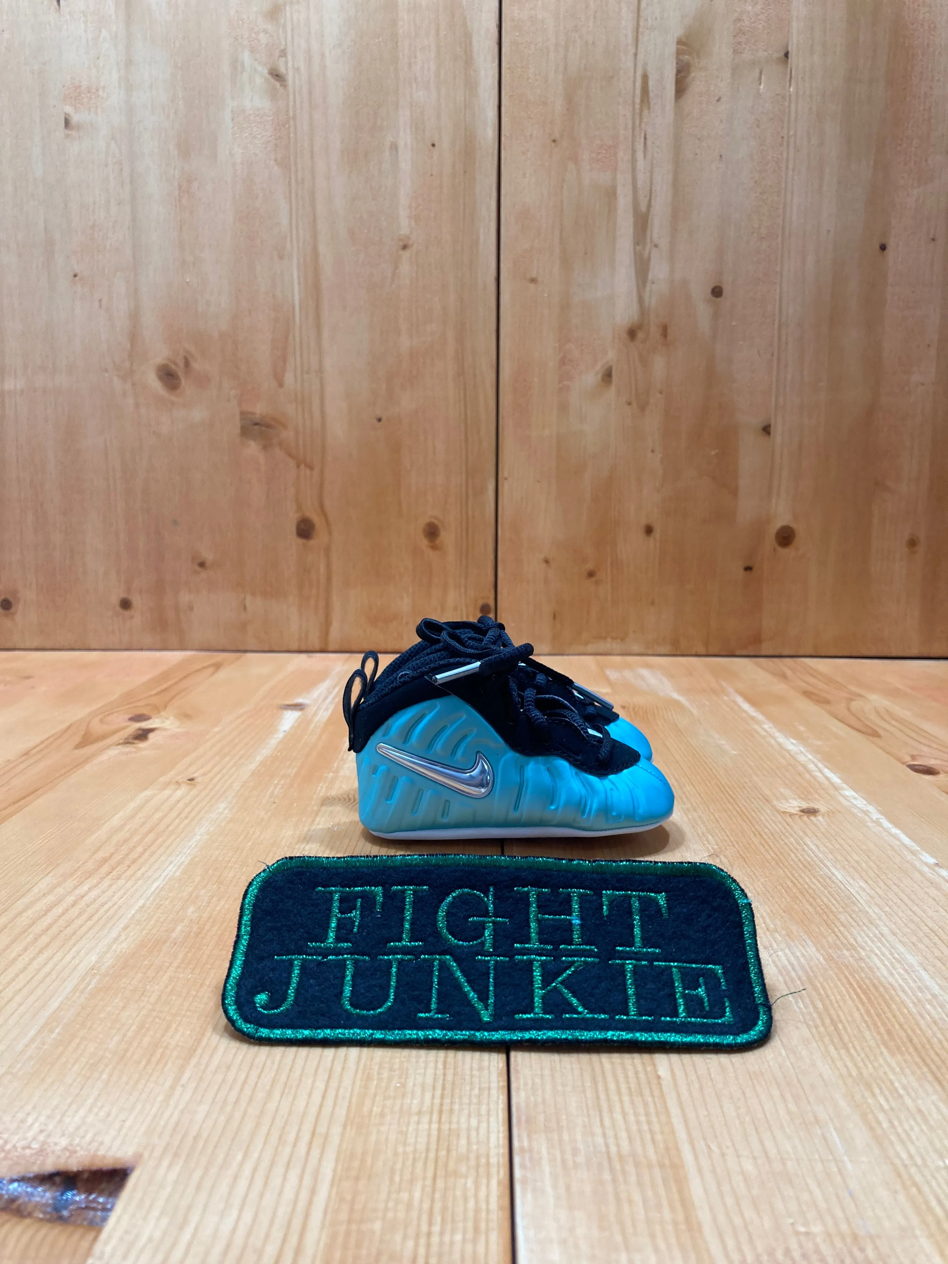 Asics Volleyball Shoes Size 5 NEW! NIKE LIL POSITE PRO CB Infant Baby Size 3C Shoes Sneakers Island Green MTLC Platinum 643145-303