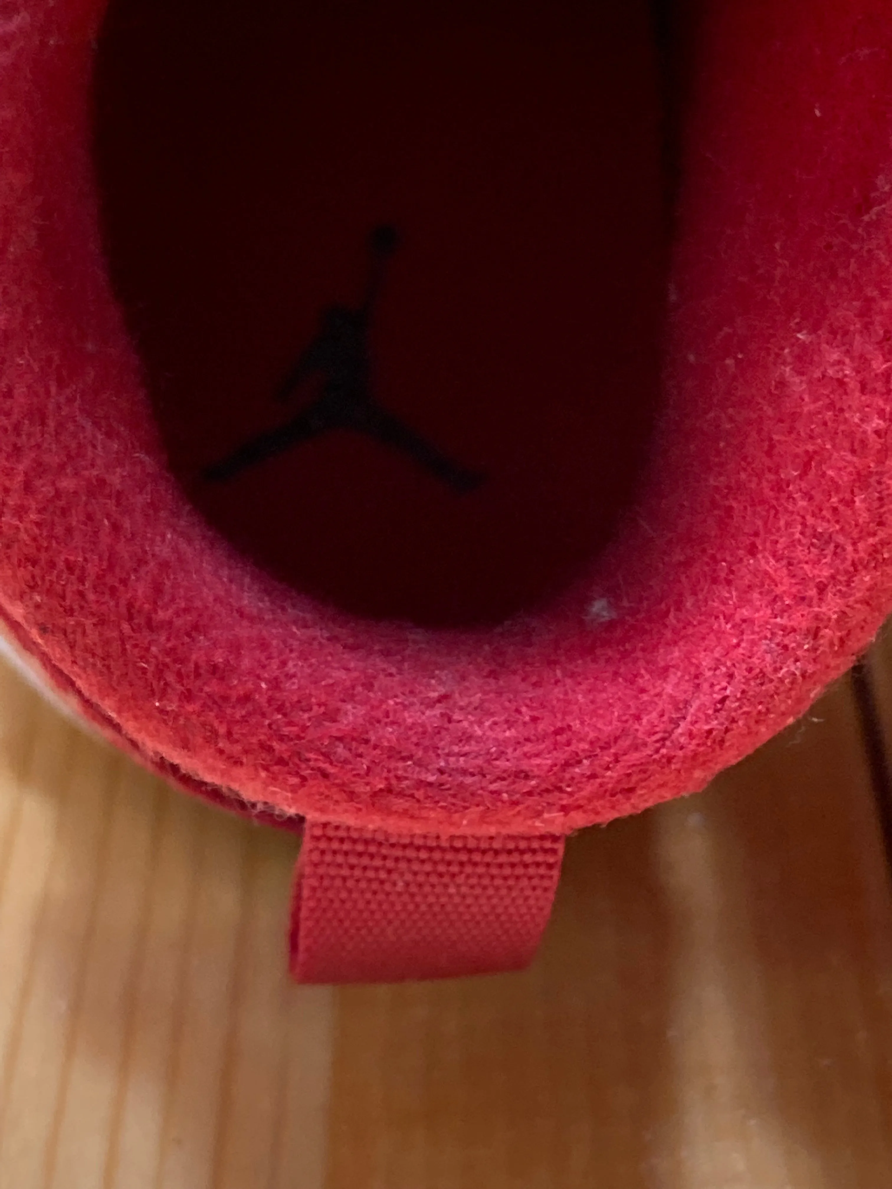 Taka Asics Shoes NIKE AIR JORDAN 11 RETRO WIN LIKE 96 Baby Size 4C Shoes Sneakers Red White 378040-623