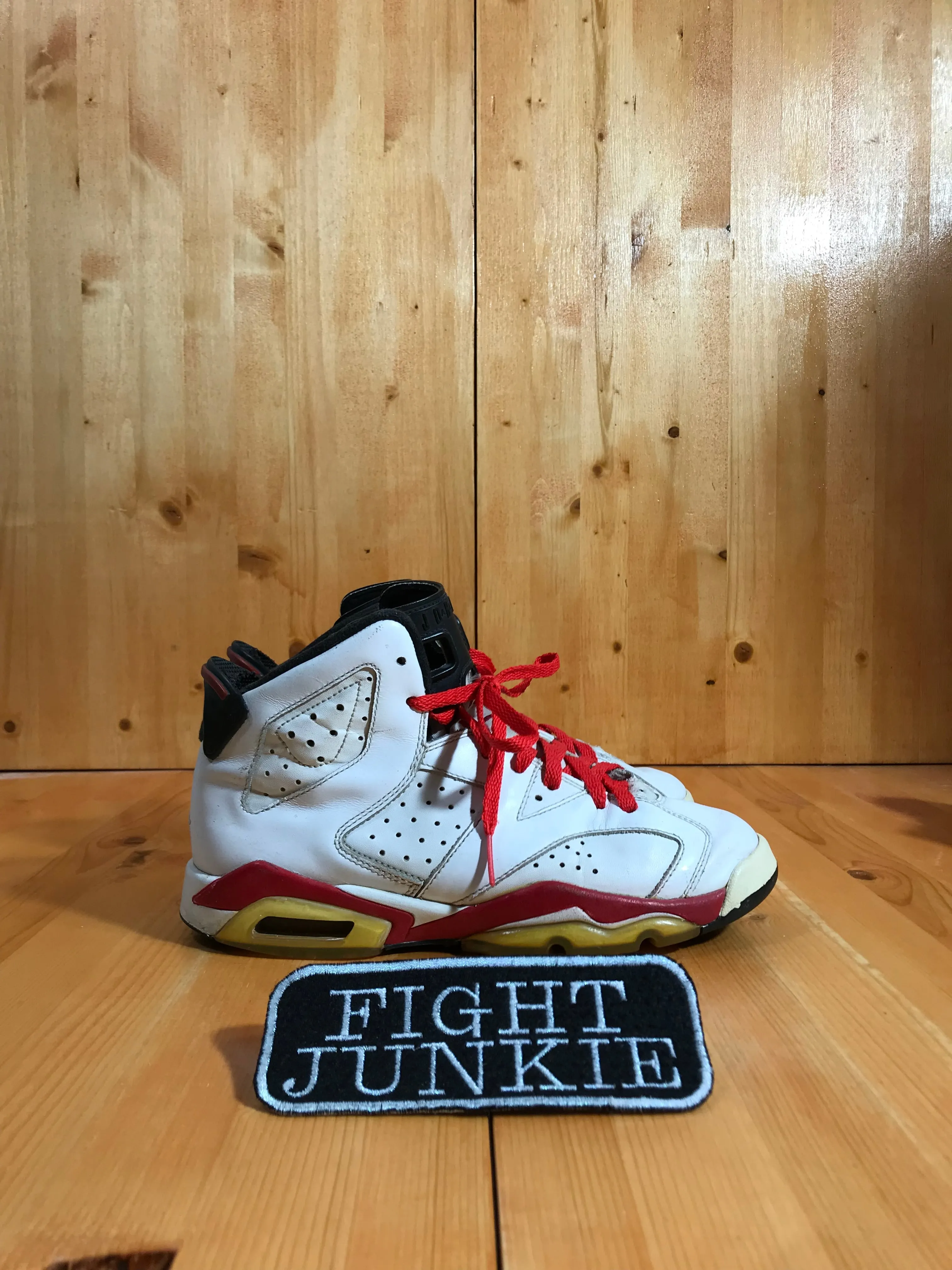 NIKE AIR JORDAN 6 VI RETRO CHICAGO BULLS 2010 Youth Size 5.5Y Leather Shoes Sneakers Red White 384665-102 Asics Gt 2000 Neutral Shoe