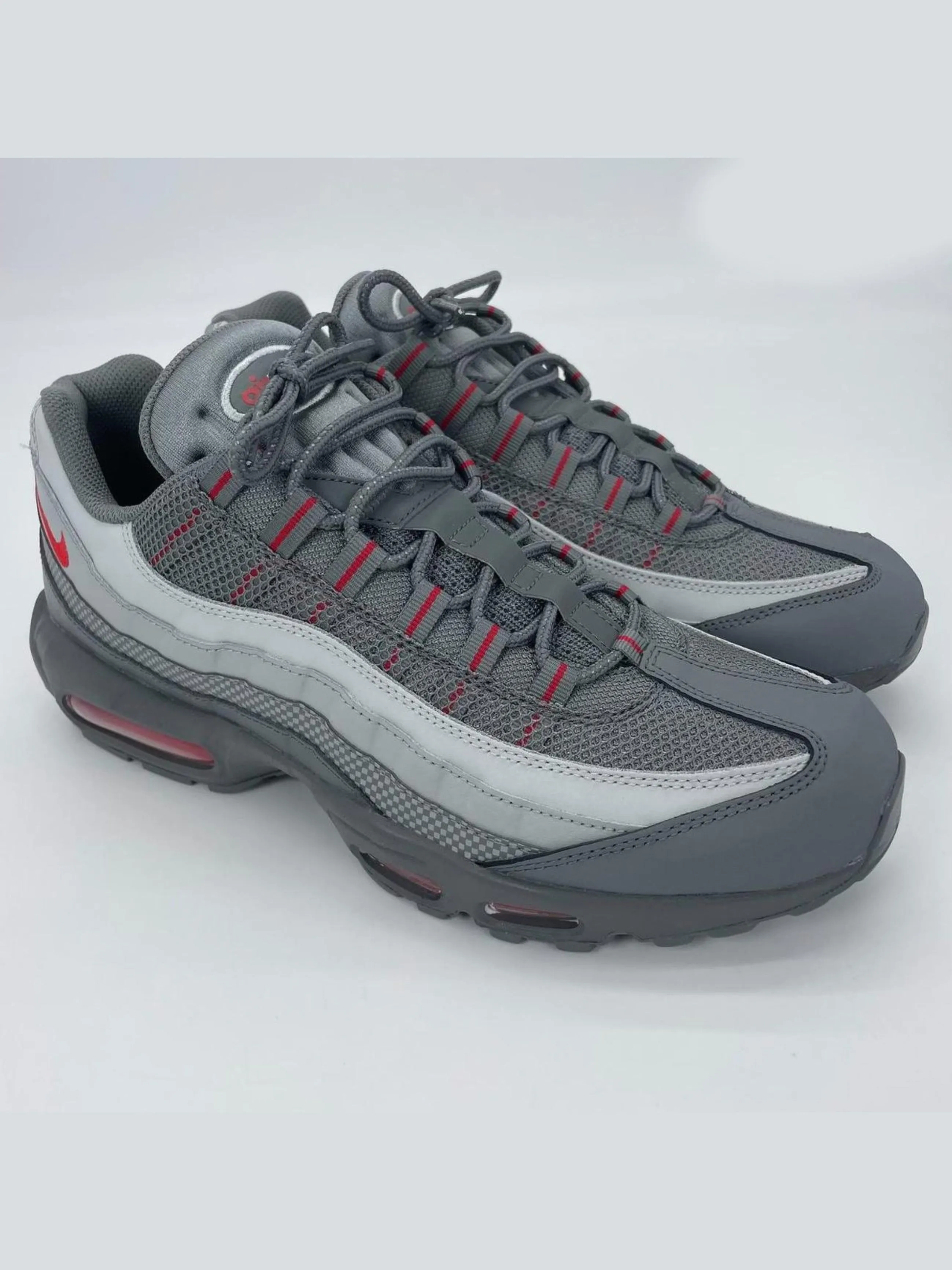 Nike Air Max 95 Essential Smoke Grey University Red Asics Tartheredge Running Shoes