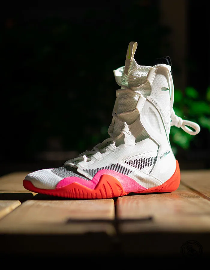 Asics Gel Kinsei 6 Running Shoe Nike Hyper KO 2 SE Boxing Shoe - White/Bright Crimson