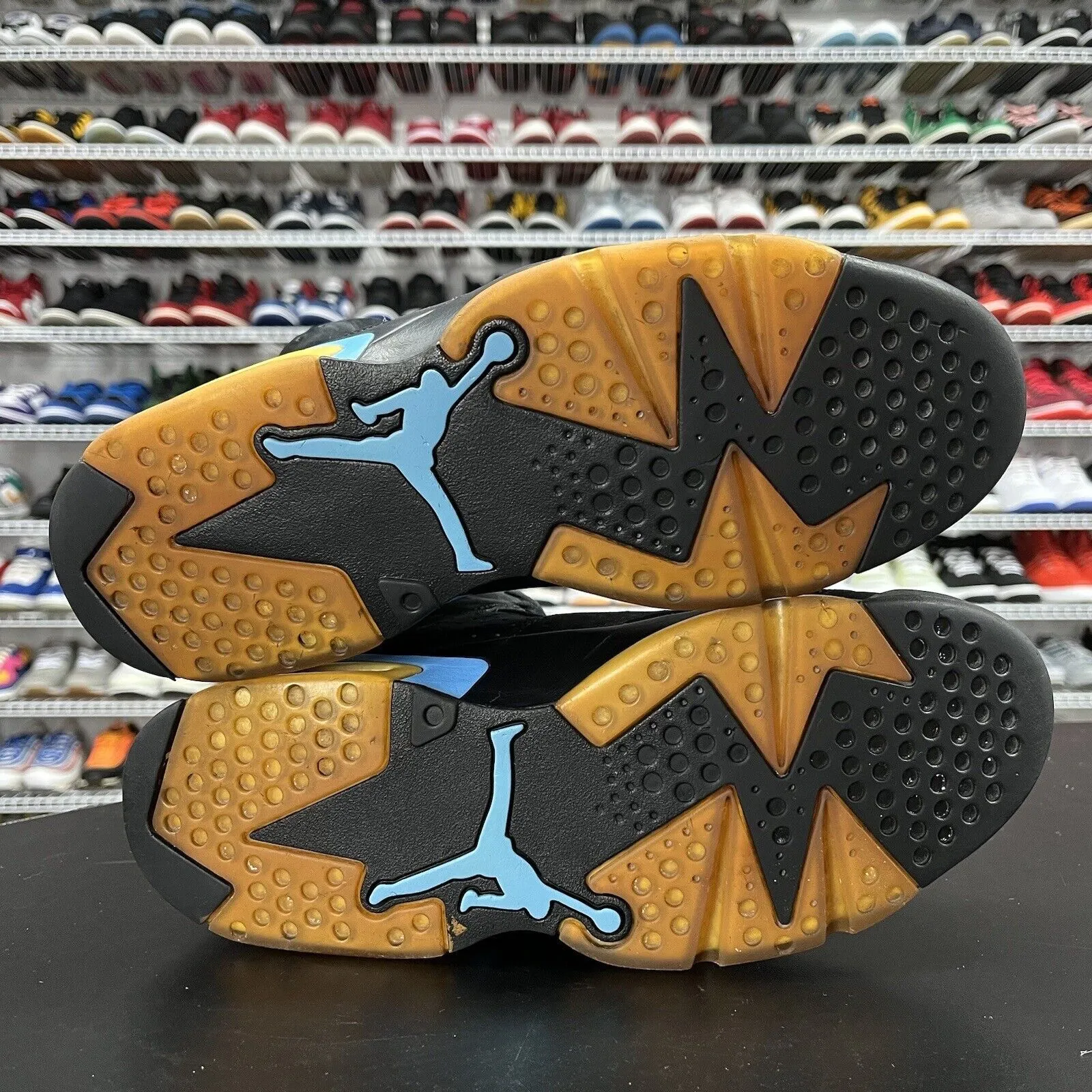 Nike Jordan 6 Retro UNC 2017 384664-006 Men's Size 10 Asics Waterproof Running Shoe