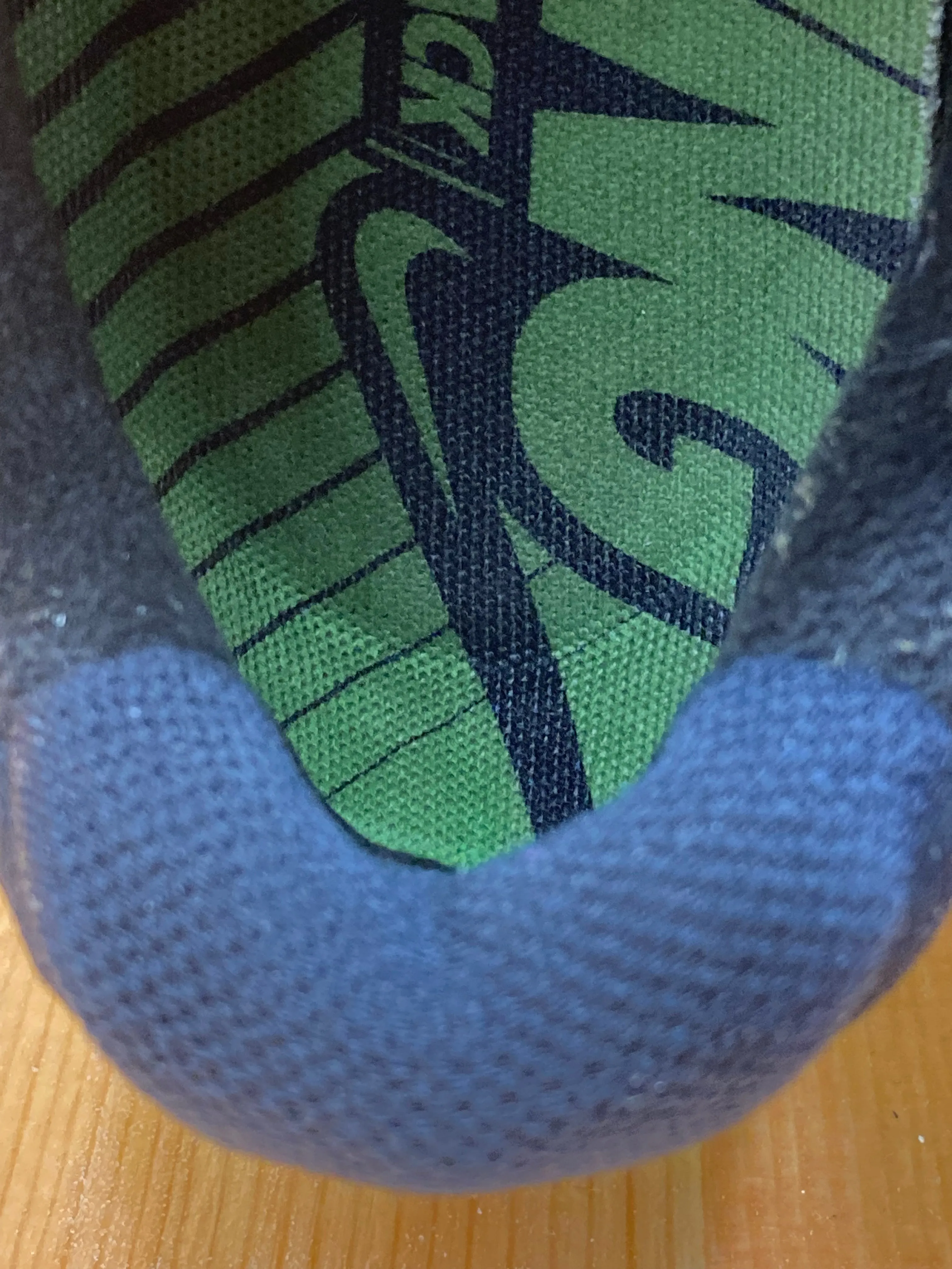 NIKE LUNARECLIPSE  2 SHIELD Mens Size 8 Running Training Shoes Sneakers Black & Green 537918-003 Comparable To Asics Nimbus