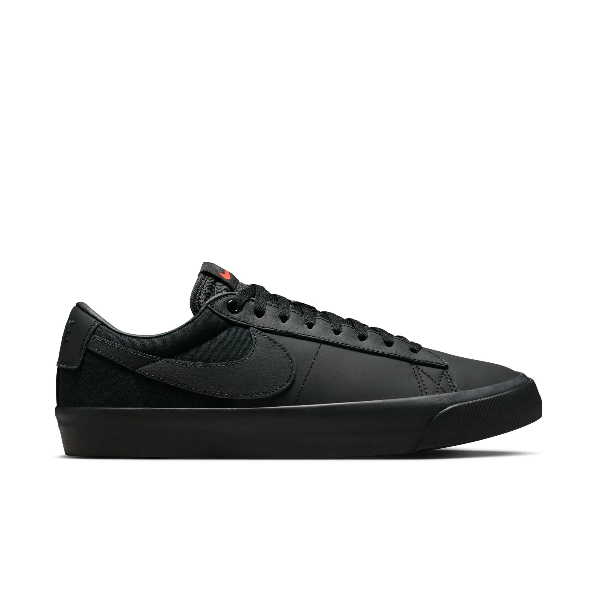 Nike SB Zoom Blazer Low Pro GT ISO Shoes-Triple Black Asics Gel-quantum 90 Iv Sportstyle Shoe