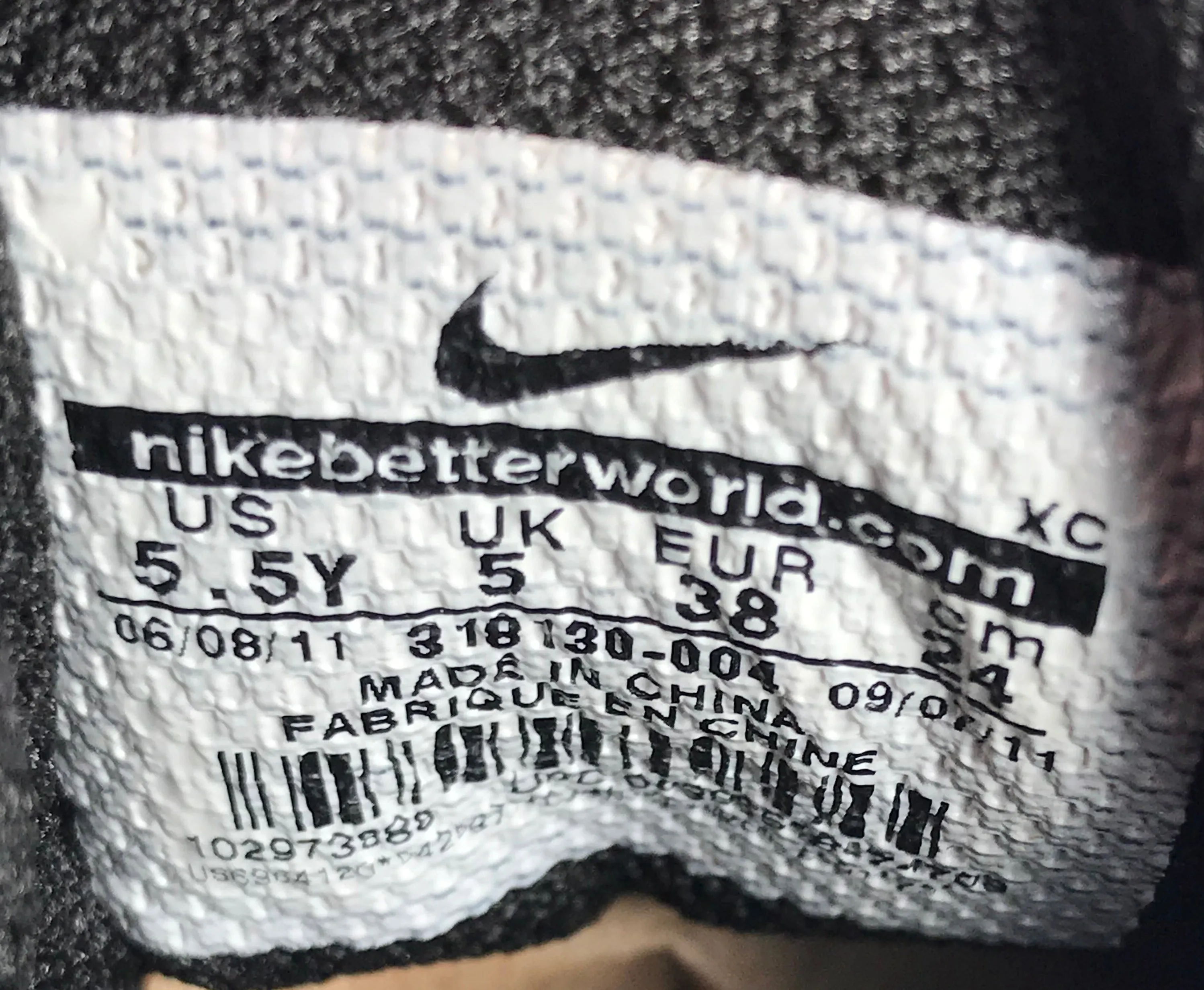 Asics Gel-tactic Indoor Sport Shoes NIKE SHOX DELIVER Youth Size 5.5Y Suede Black On Black Shoes Sneakers