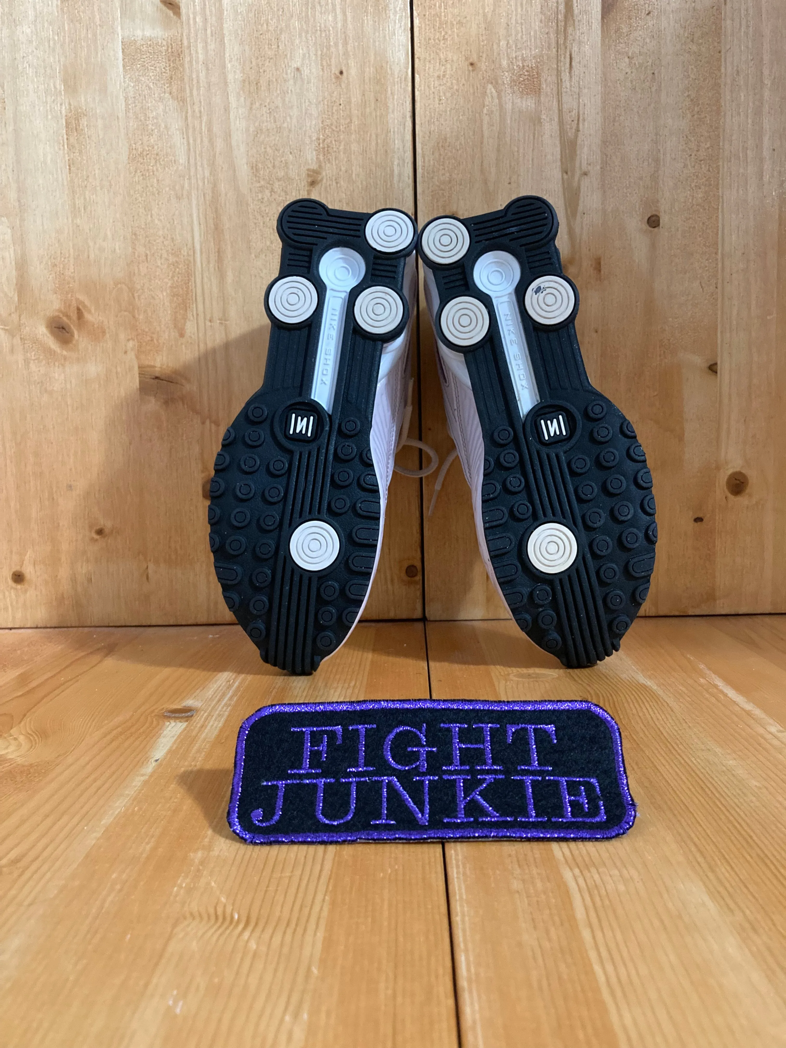 NIKE SHOX ENIGMA Women Size 7.5 Running Shoes Sneakers Pink BQ9001-600 Asics Soccer Shoes