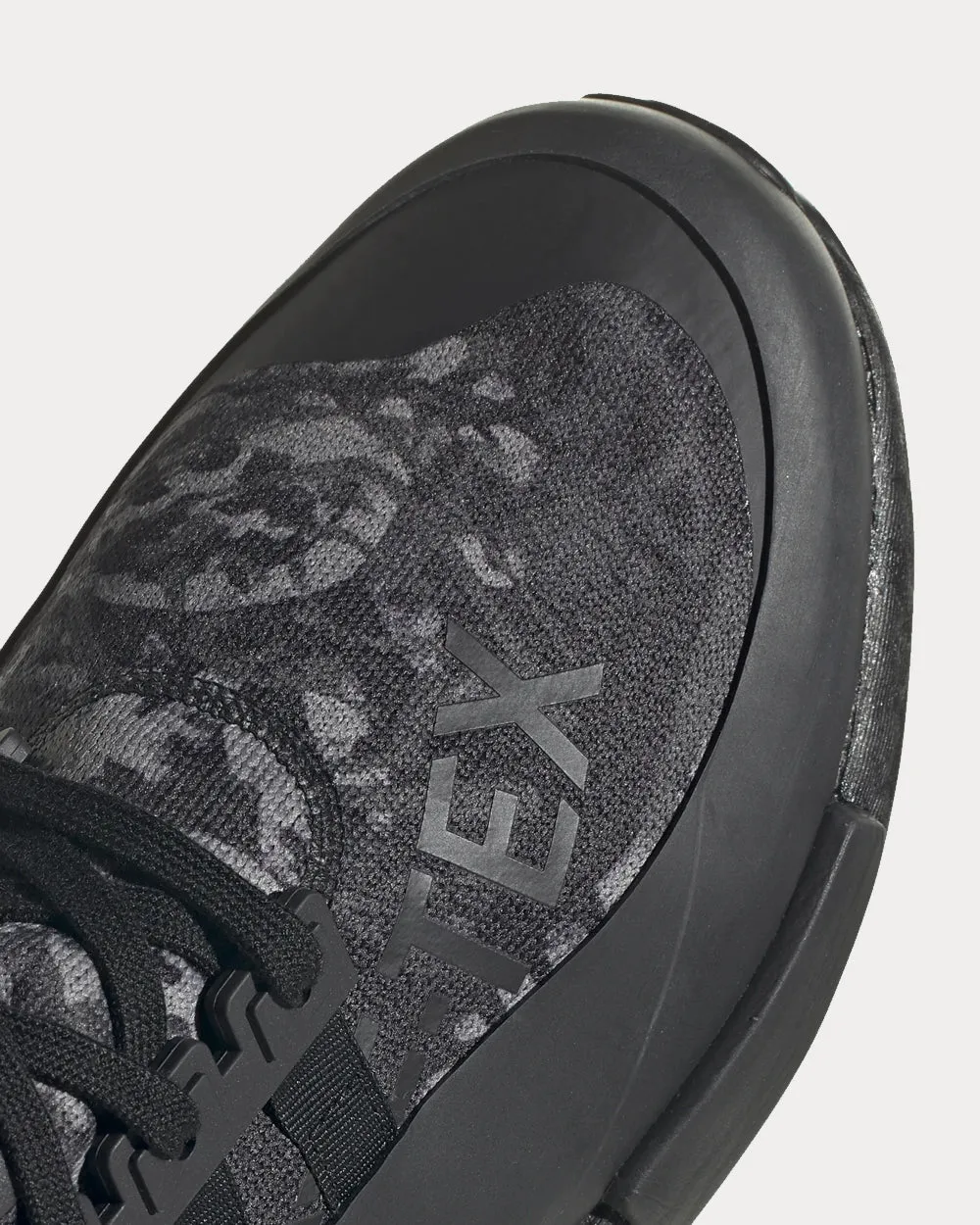 Miami Hurricanes Adidas Shoes NMD_R1 GORE_TEX Black Low Top Sneakers