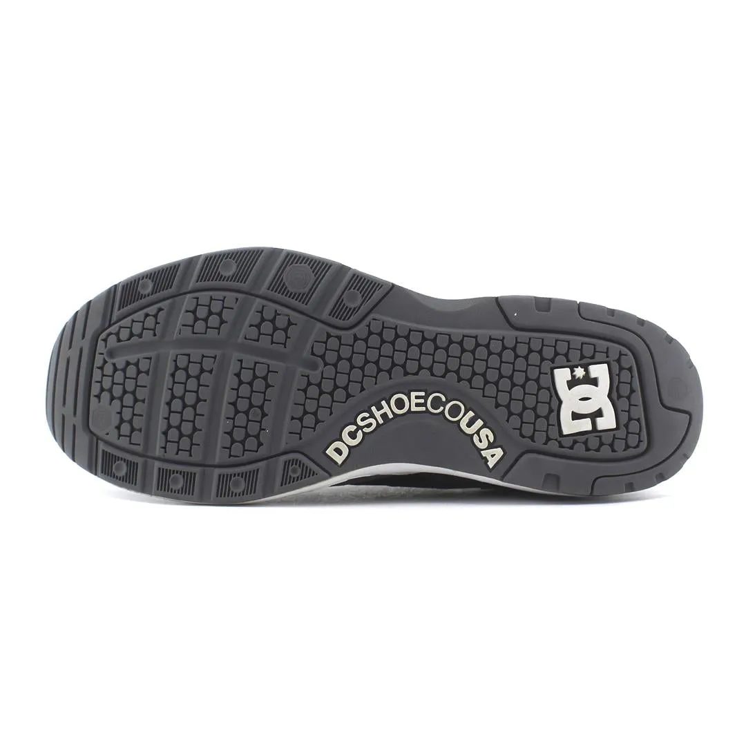 DG DC SHOE CO USA Casual Shoes With Shorts