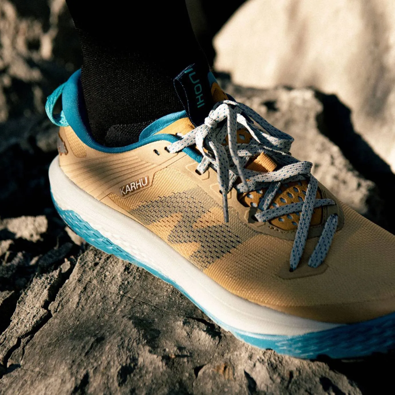 WOMEN'S IKONI TRAIL 1.0 - NEW WHEAT / CRYSTAL TEAL Mesa Trail 2 Review