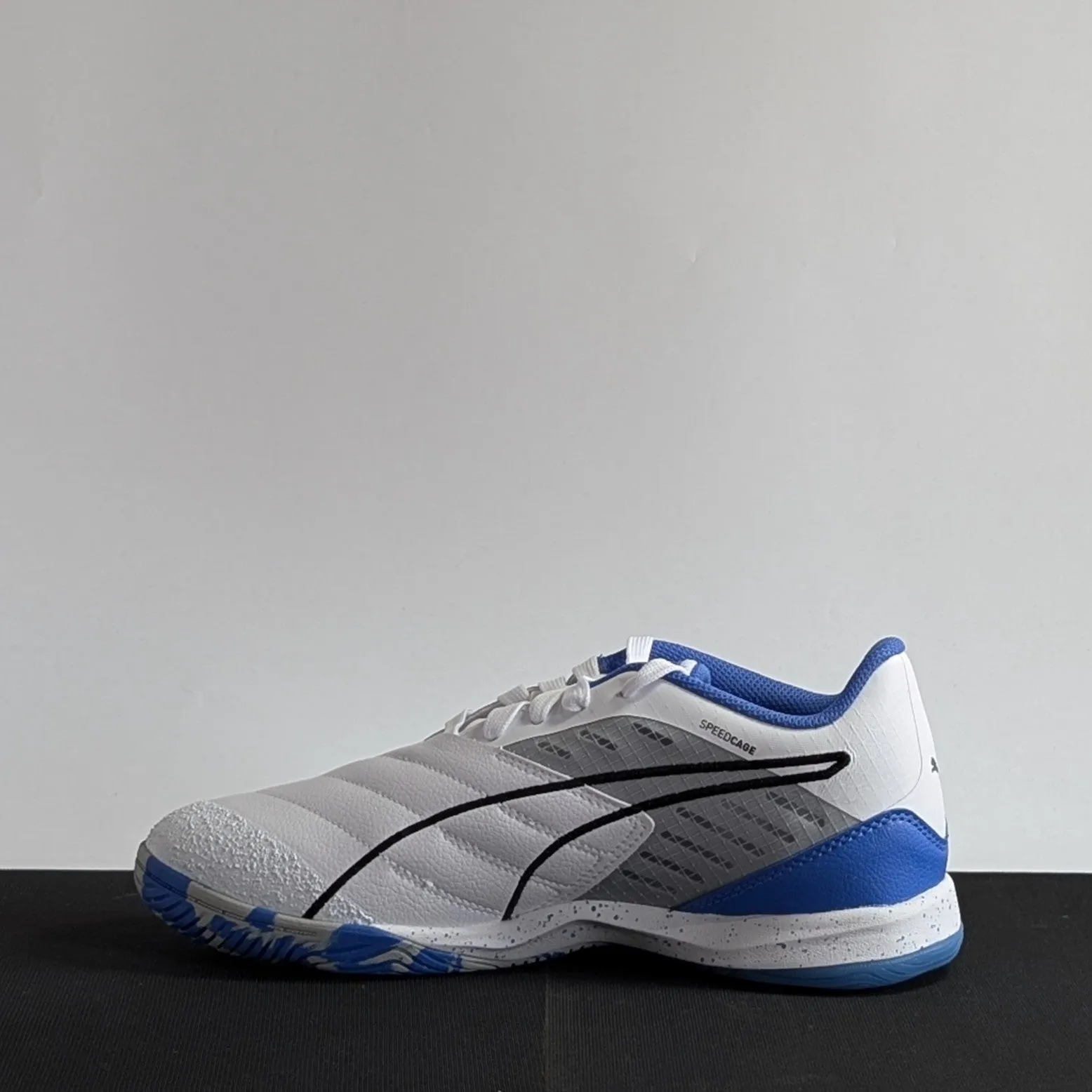 Asics Gel Peake 6 Cricket Shoes Puma Ibero IV - 107958 01