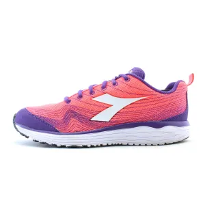 DIADORA FLAMINGO 2 Chart With People That Wear Running Shoes