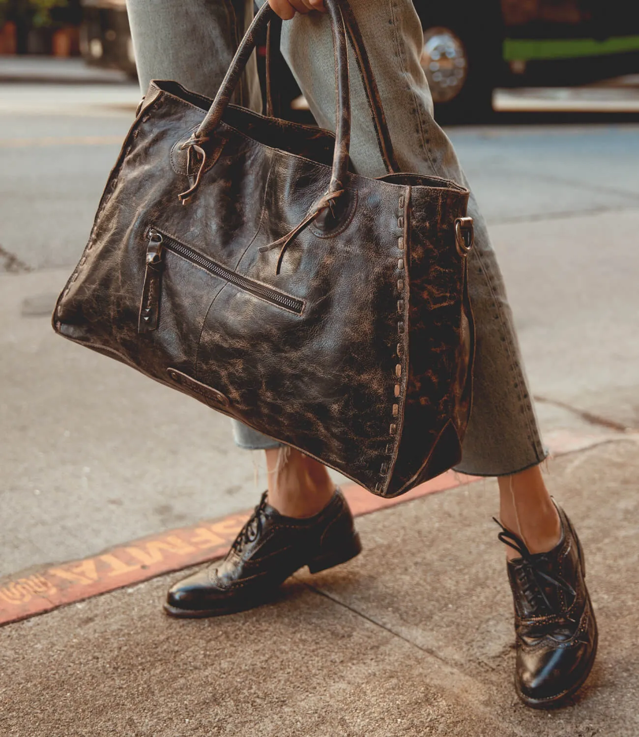 Lita Sneakers Embroidered