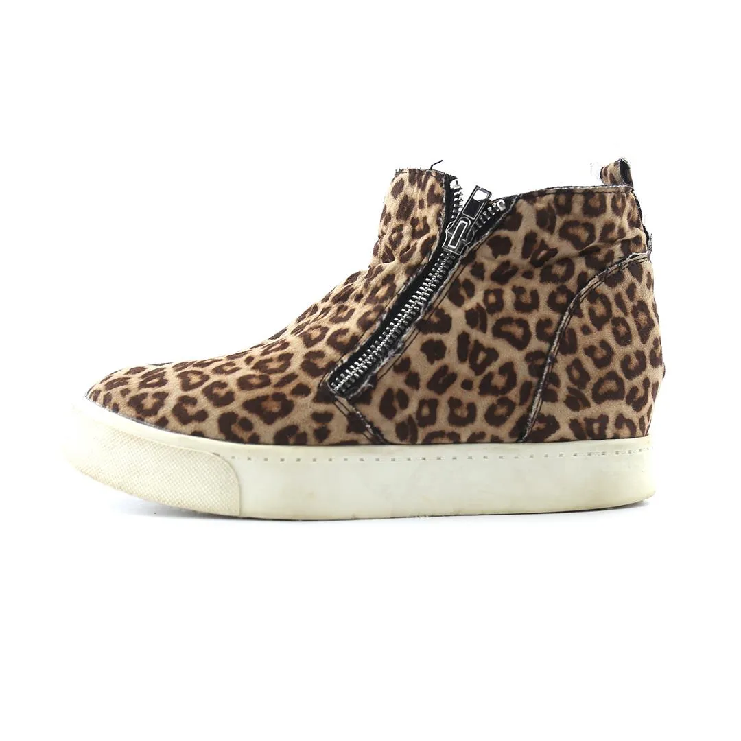 Business Casual Shoes To Wear With Jeans SODA  .