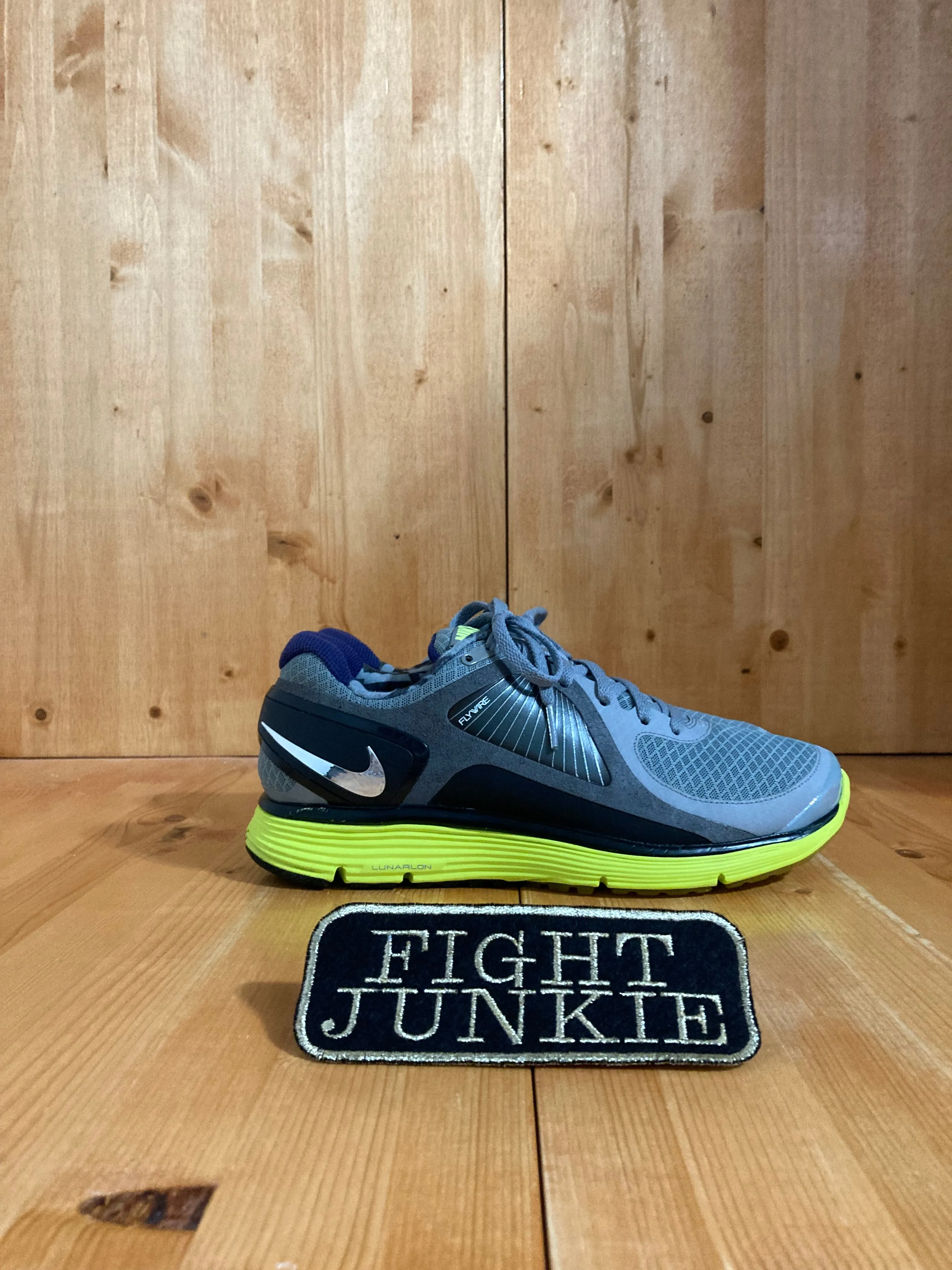 Asics Rubber Spikes Cricket Shoes NIKE LUNARECLIPSE Mens Size 8.5 Running Training Shoes Sneakers Gray 408582-001